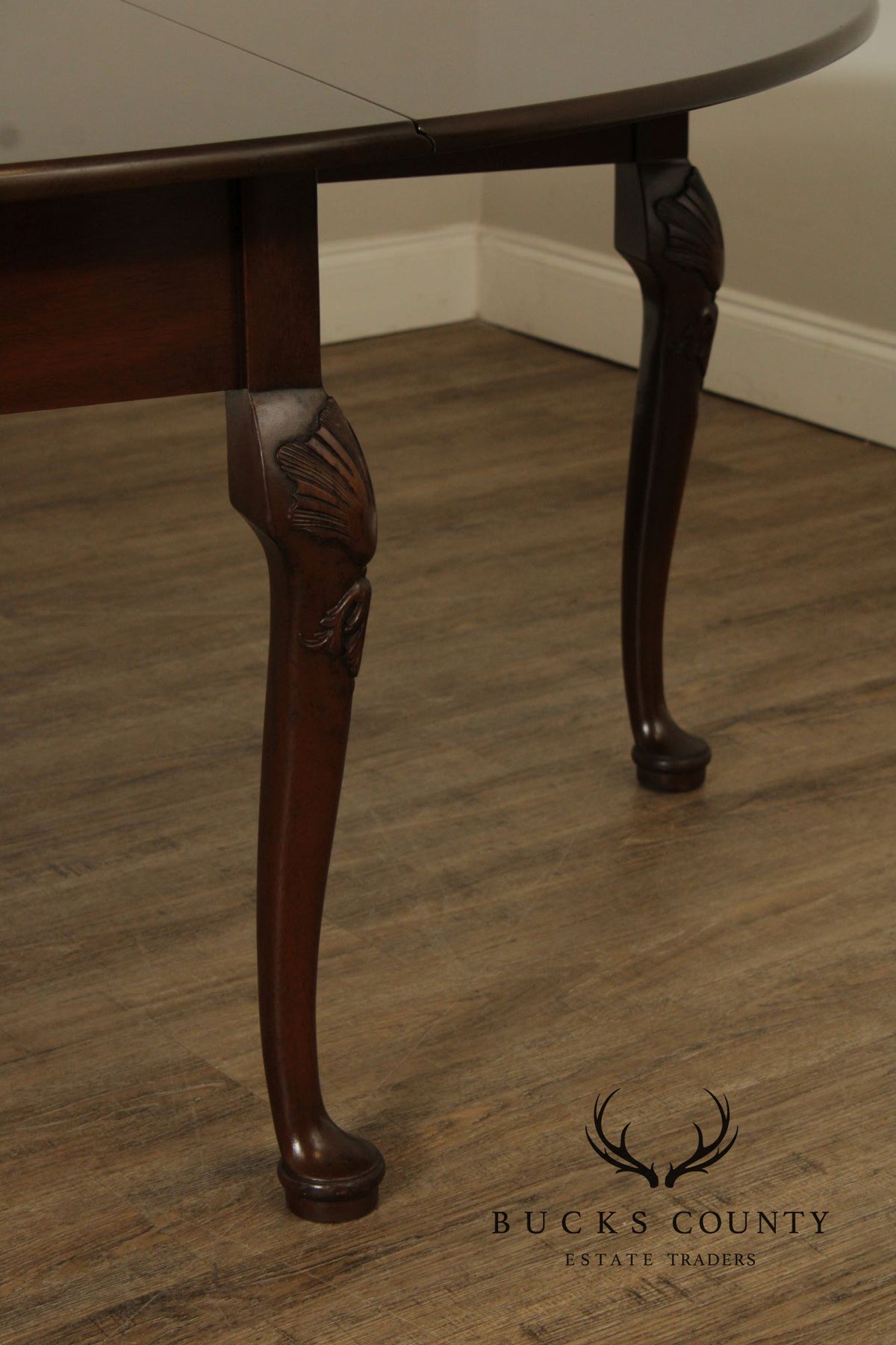 Kittinger Colonial Williamsburg Mahogany Drop Leaf Dining Table
