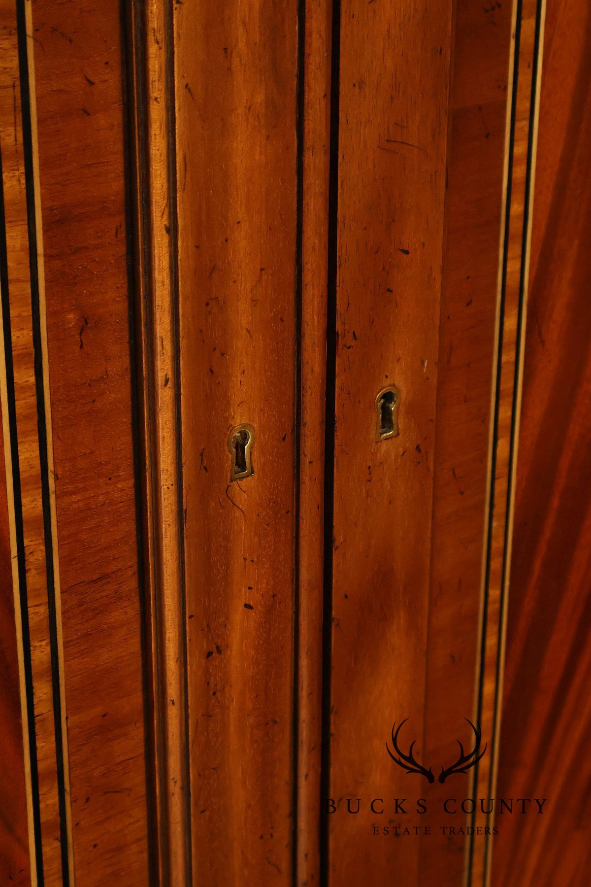 Georgian Style Lighted Mahogany Corner Cabinet