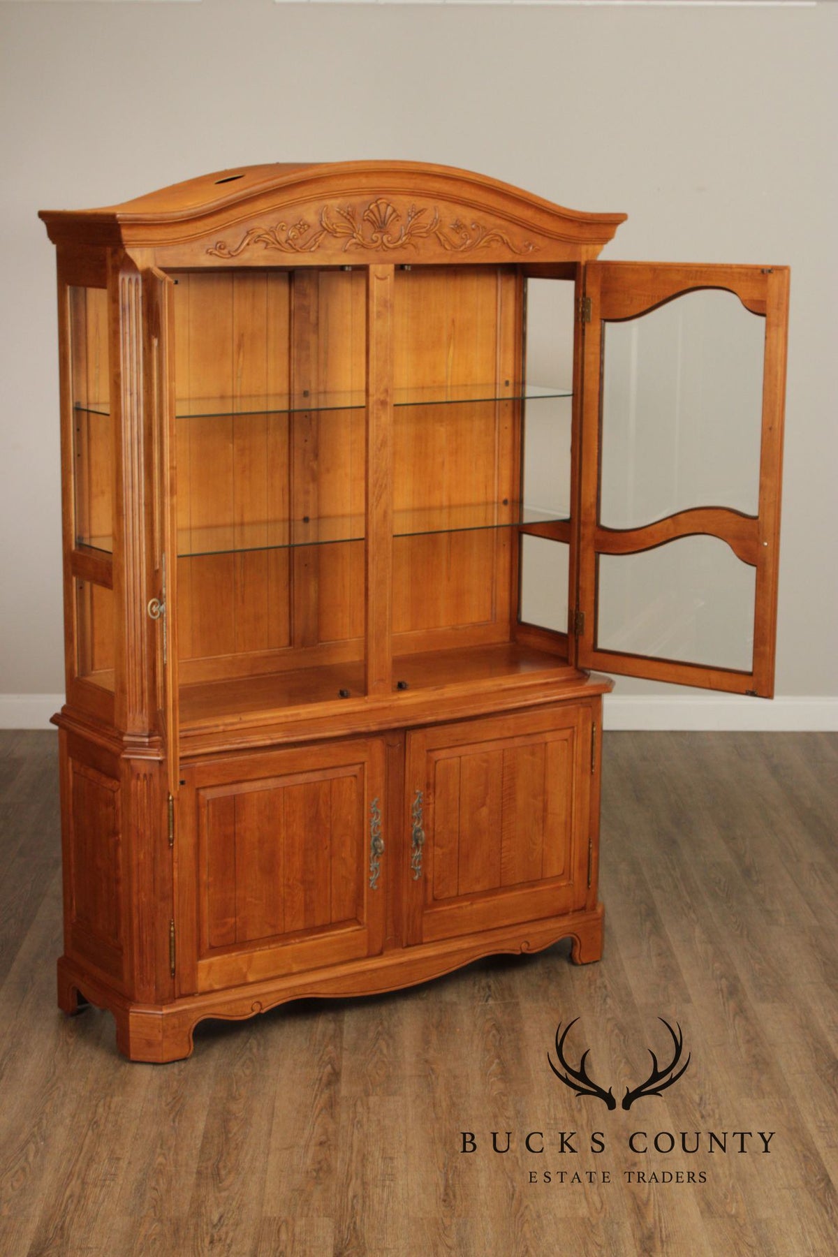 Ethan Allen 'Legacy' French Country Style China Cabinet