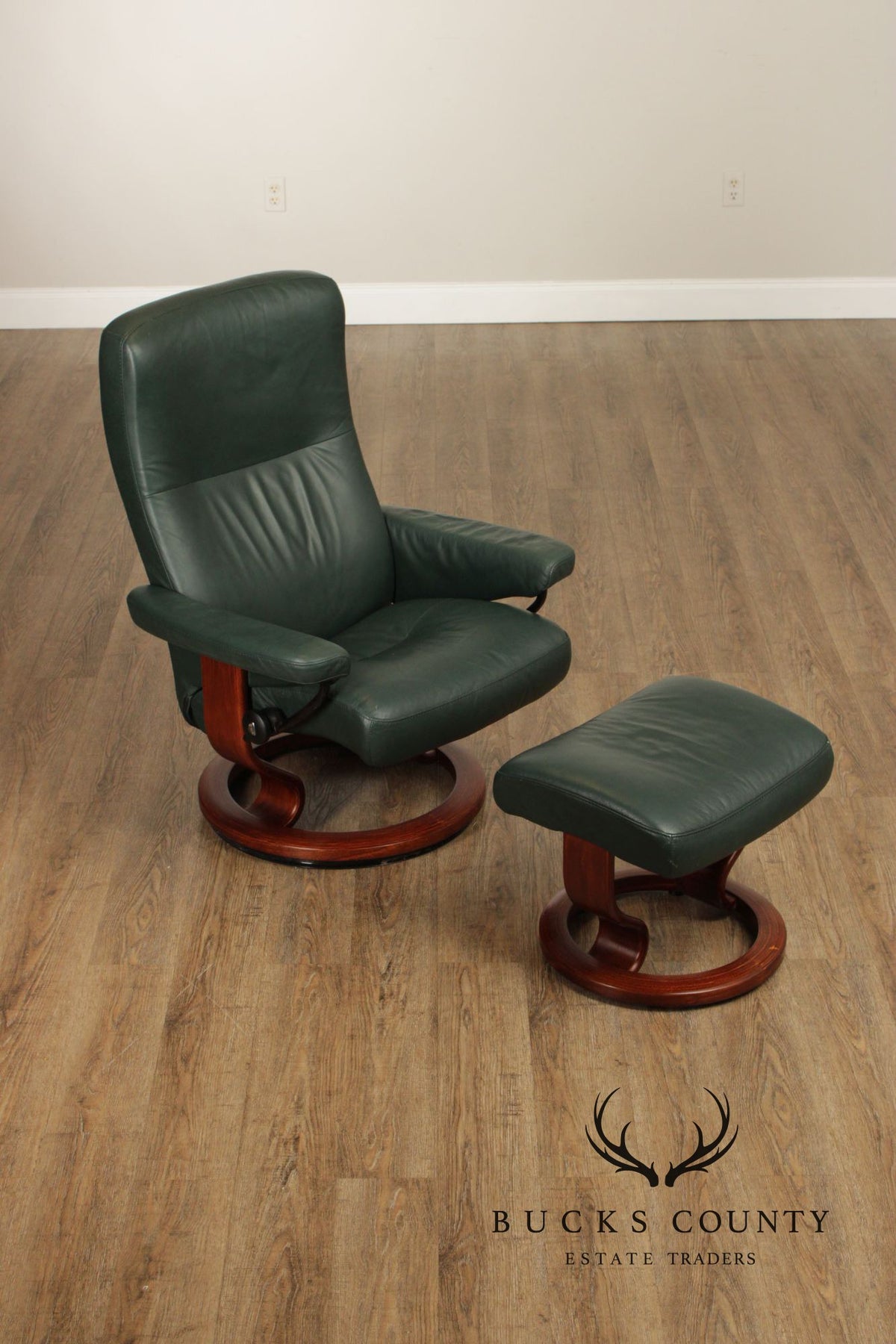 Ekornes Stressless Leather Recliner With Ottoman
