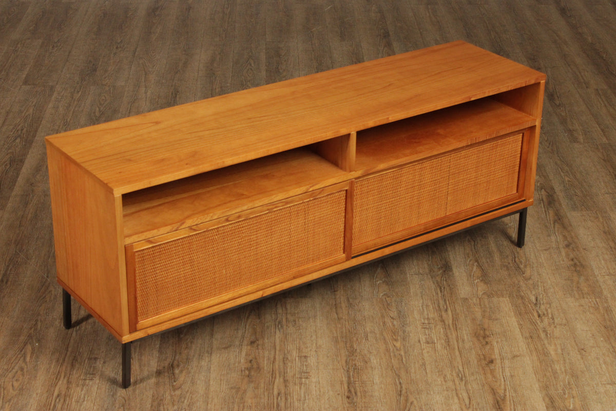 Hopper Studio Mid Century Modern Style 'Sophia' Media Console