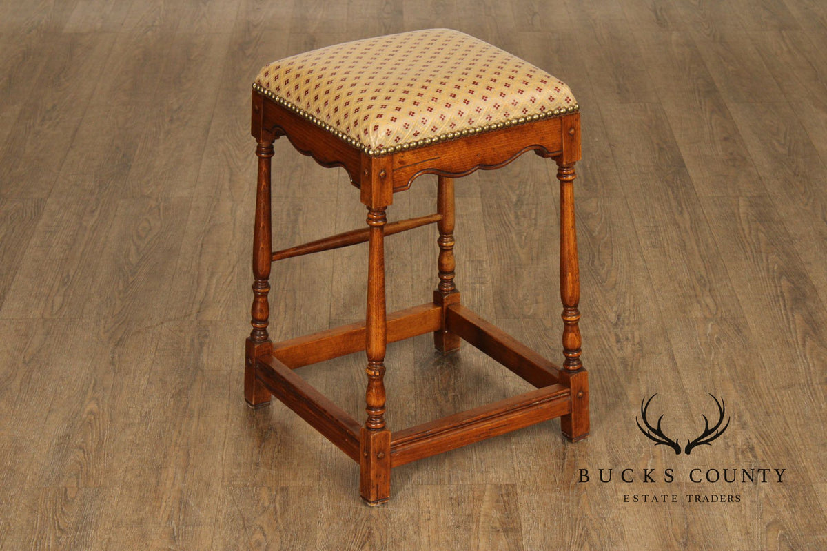 English Traditional Style Set of Three Counter Stools