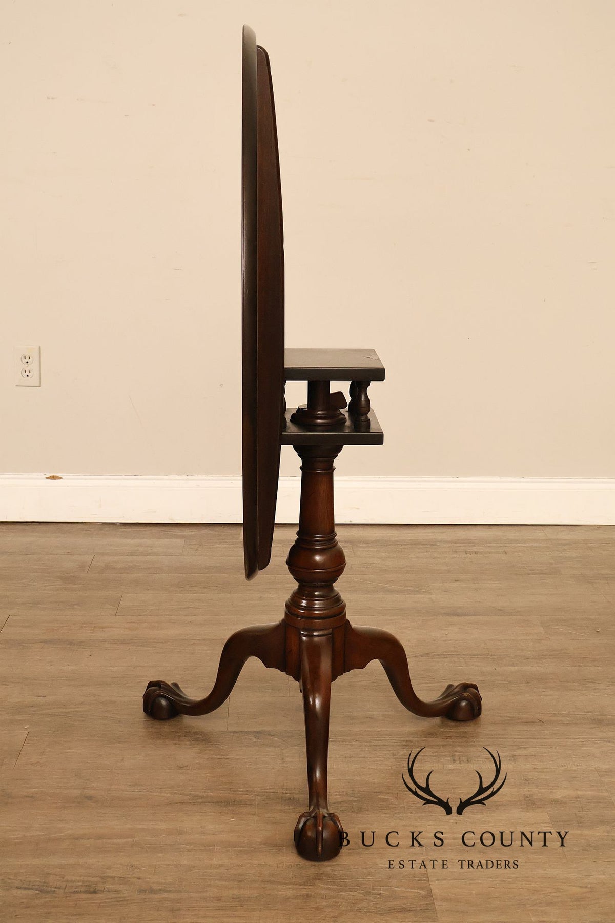 Kittinger Colonial Williamsburg Mahogany Tilt-Top Table
