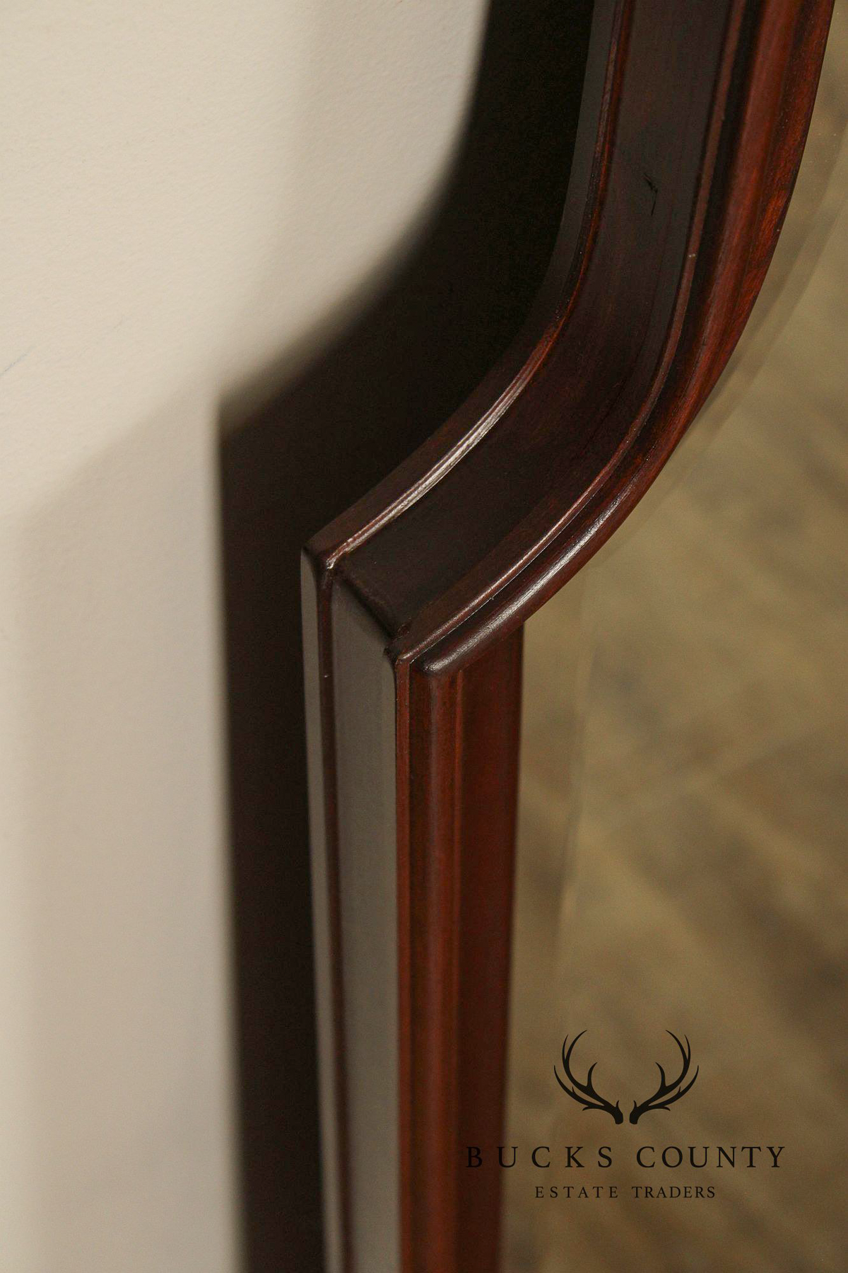 Ethan Allen 'Georgian Court' Cherry Tri-Fold Dresser Mirror