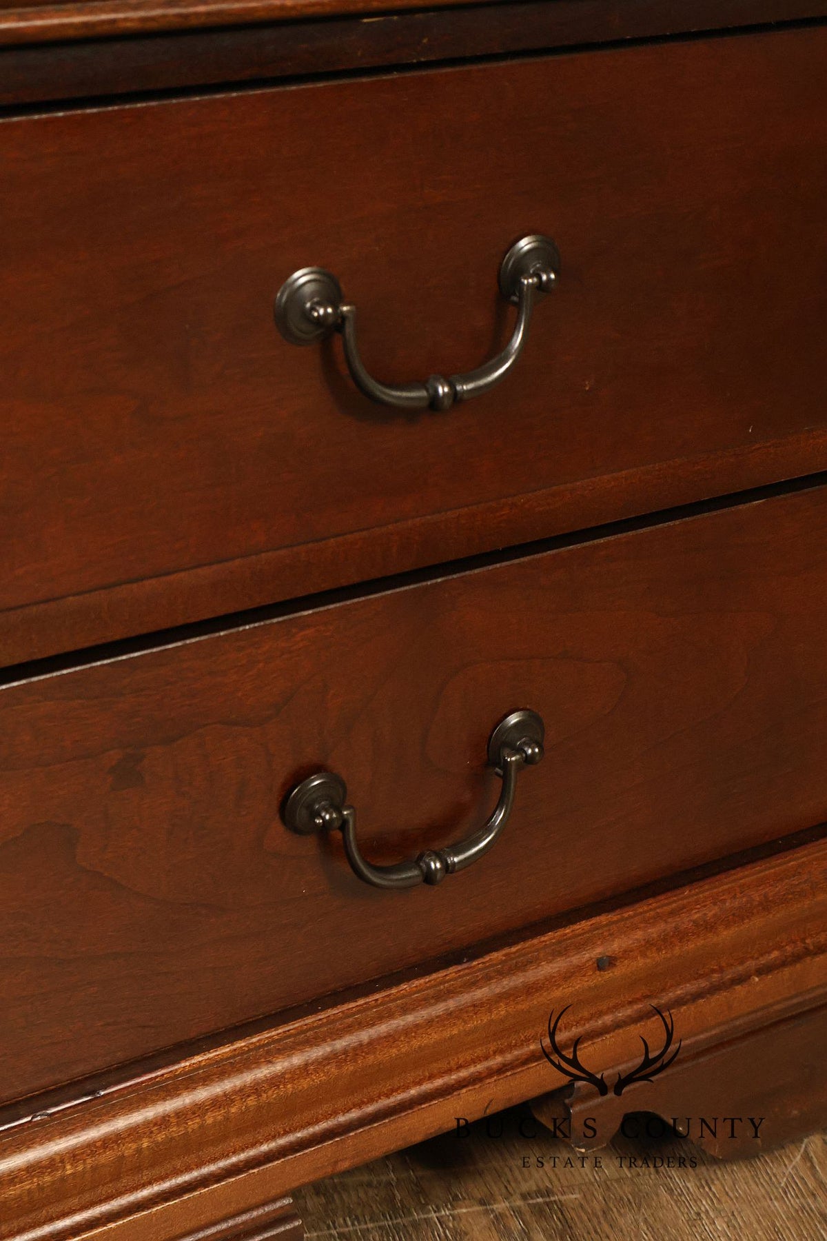 Broyhill Louis Philippe Style Pair Of Three-Drawer Nightstands