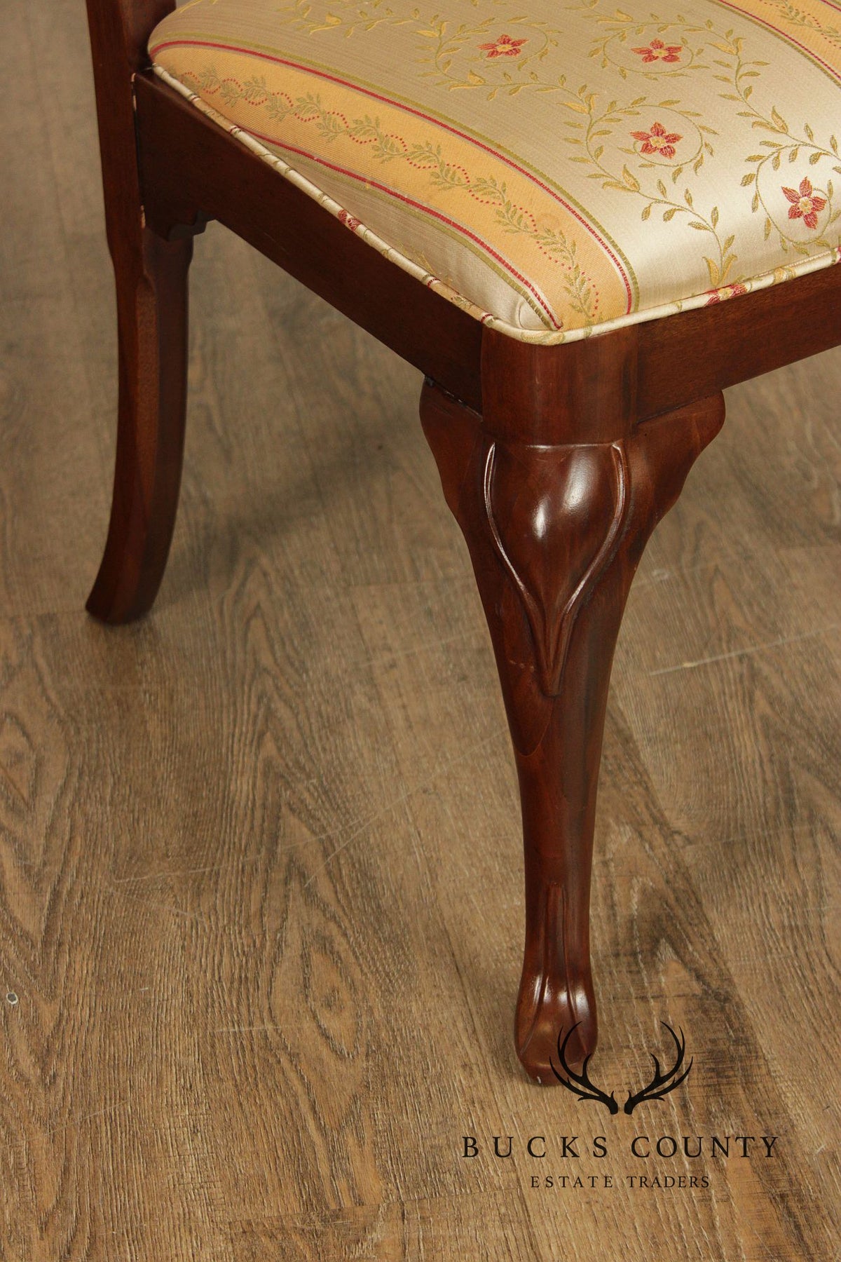 Drexel Heritage Set Of Eight Queen Anne Style Dining Chairs