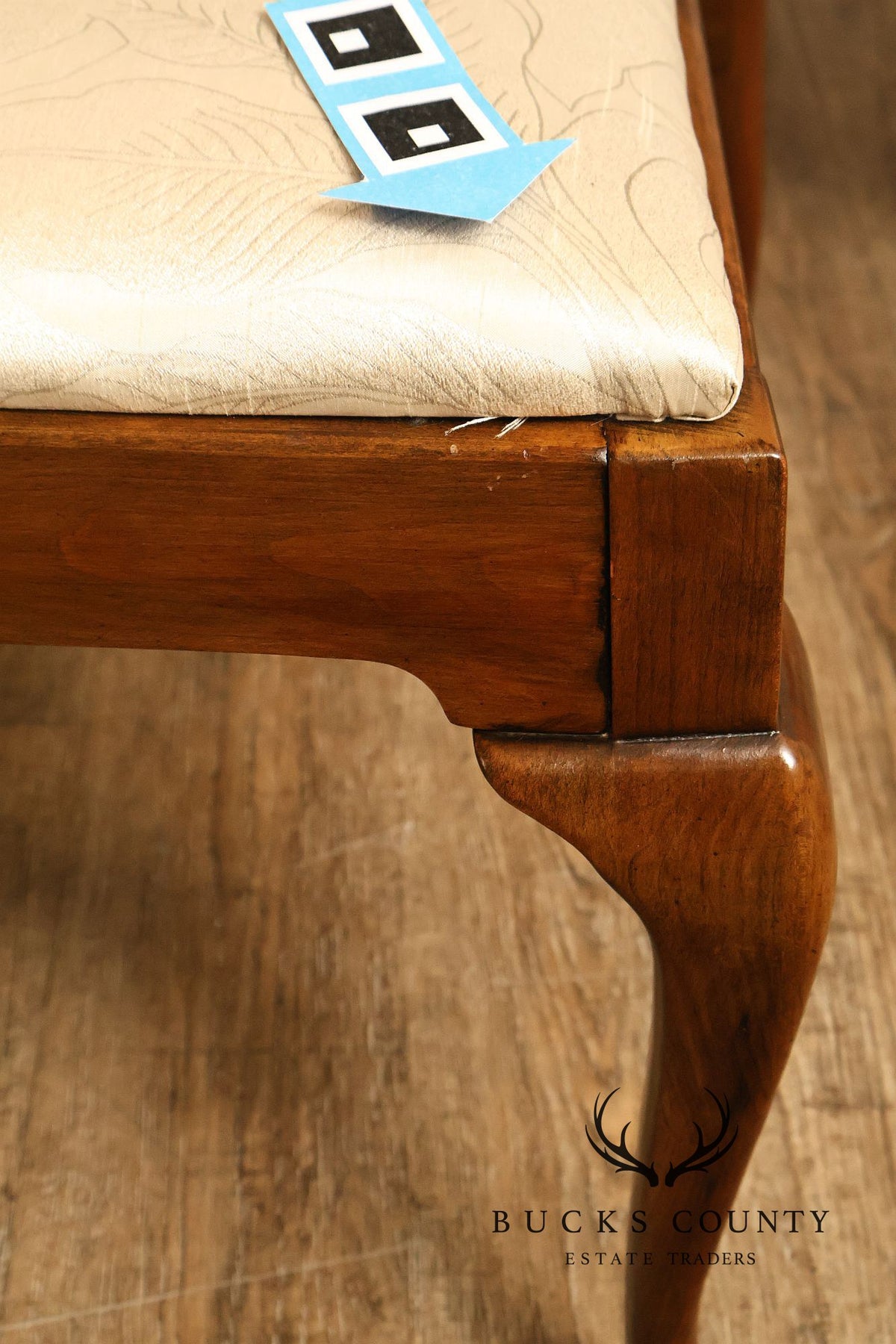 Pennsylvania House Queen Anne Style Set of Six Cherry Dining Chairs
