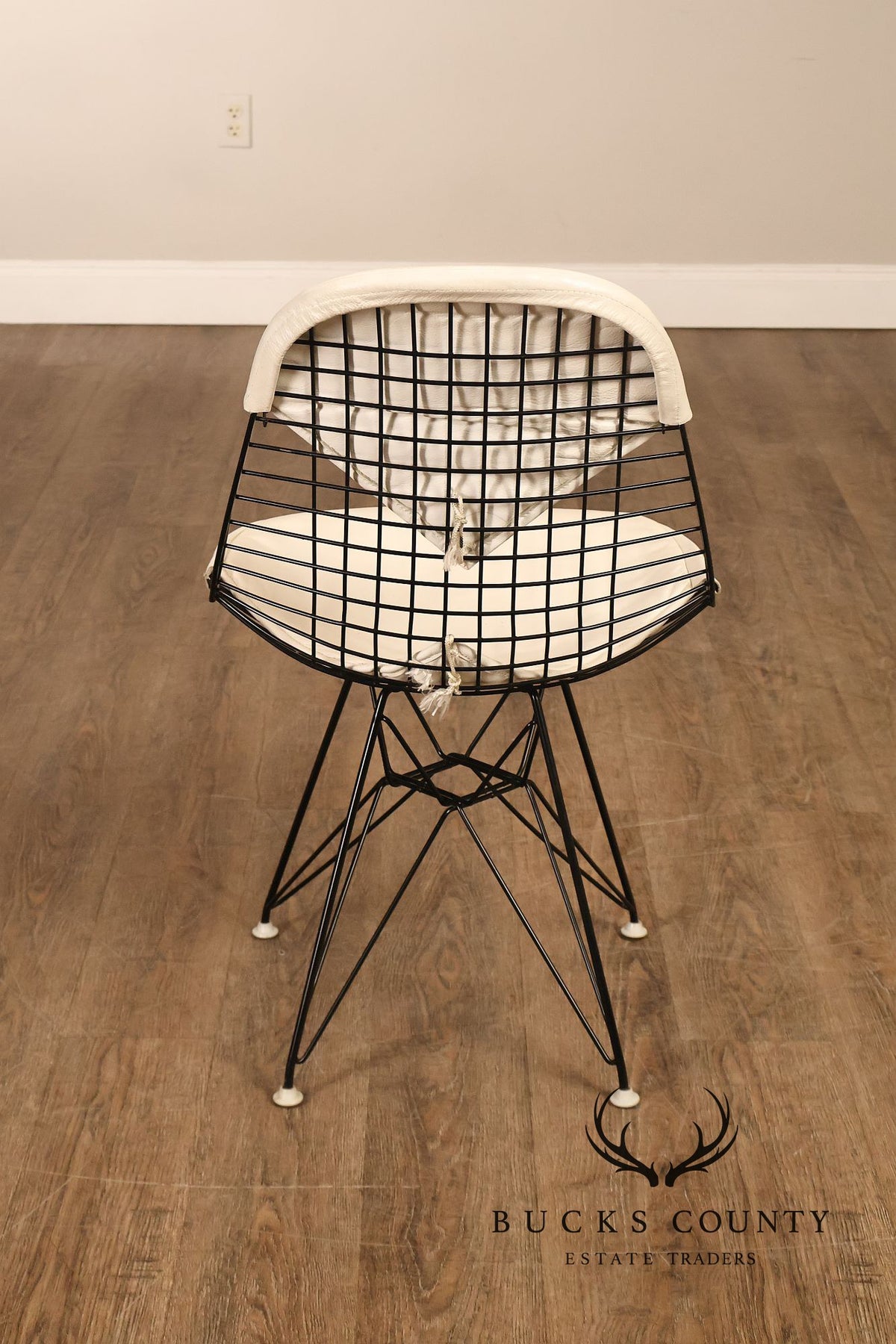 Herman Miller Eames Mid Century Modern Wire Chair