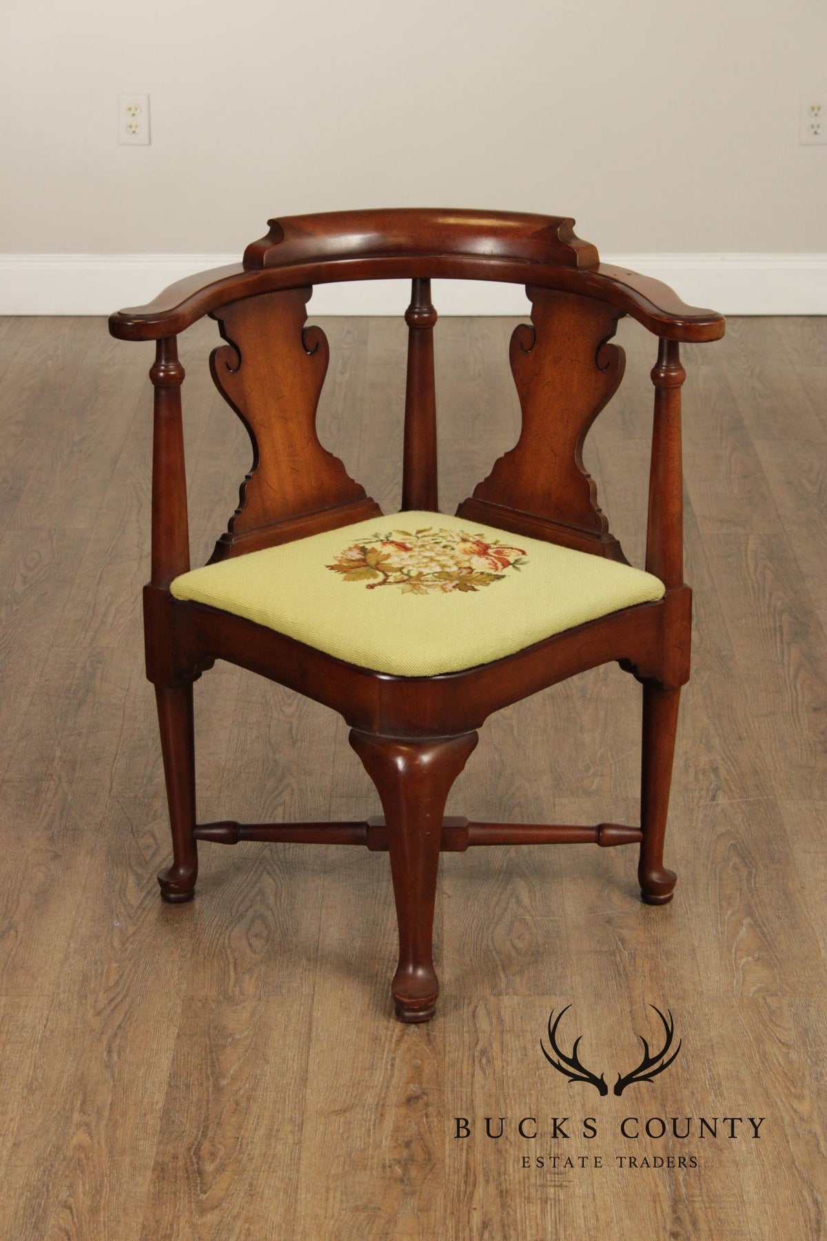 Queen Anne Style Mahogany Corner Chair