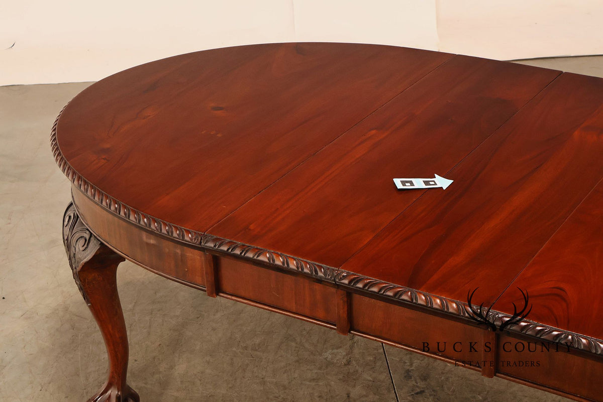 Antique Chippendale Style Mahogany Extendable Oval Dining Table