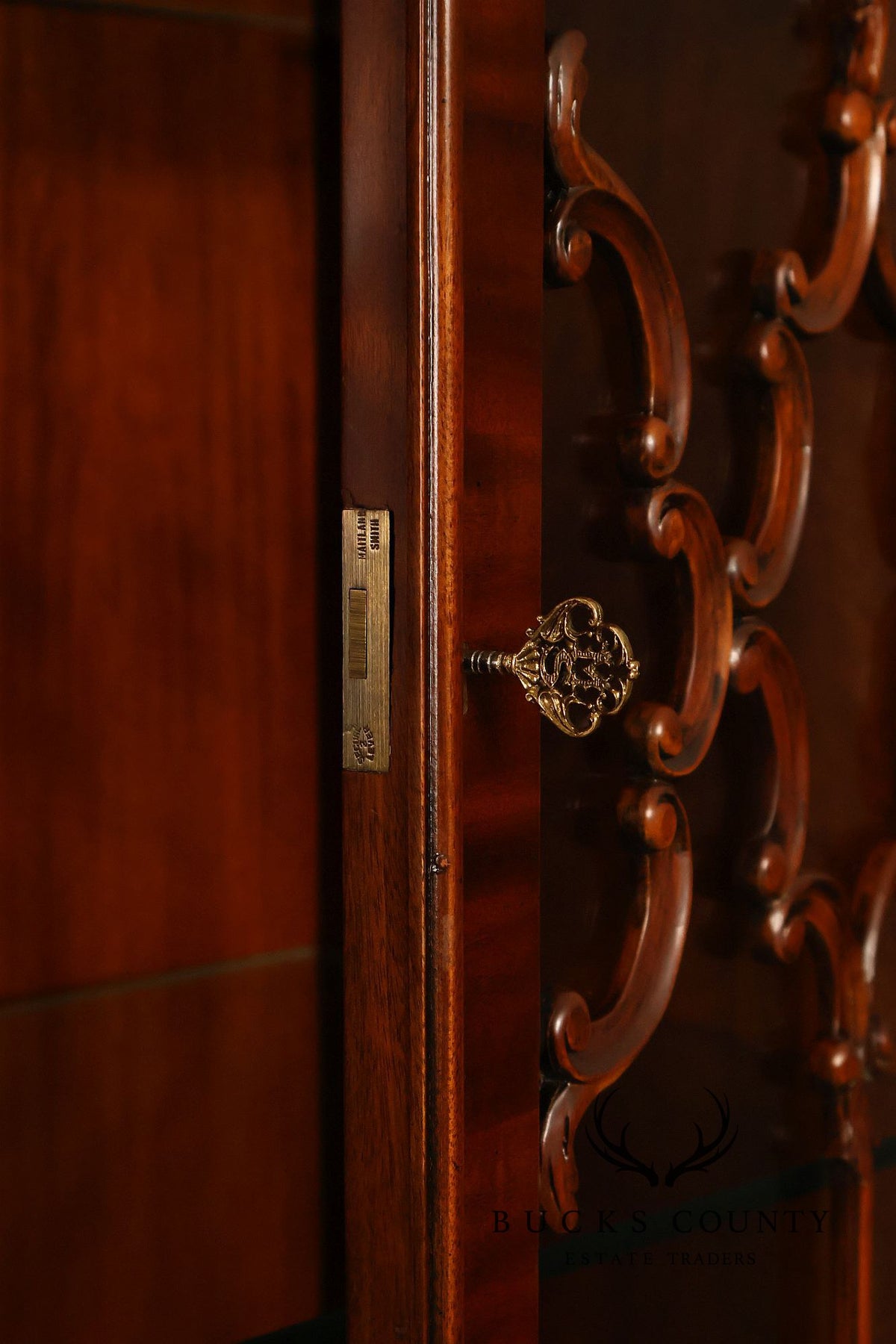 Maitland Smith Georgian Style Large Mahogany Breakfront Bookcase