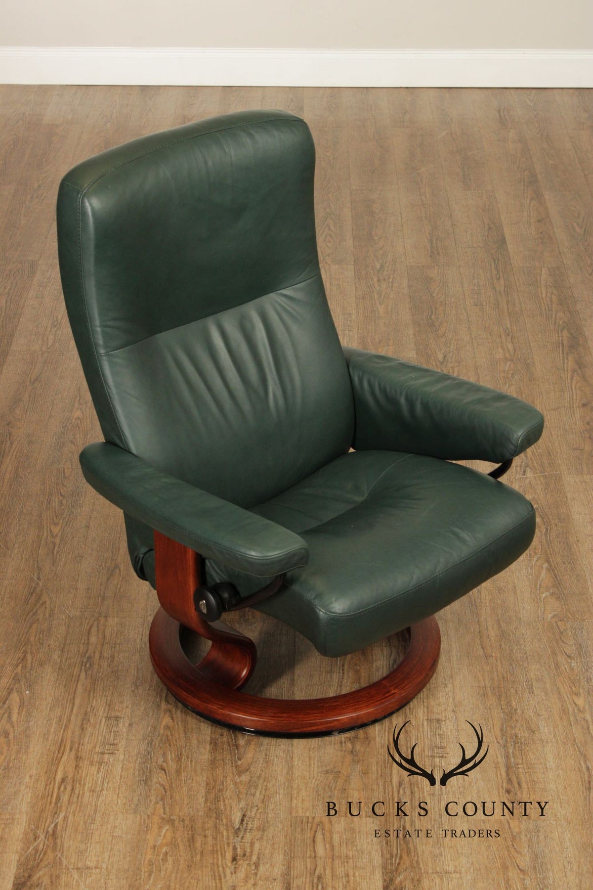 Ekornes Stressless Leather Recliner With Ottoman