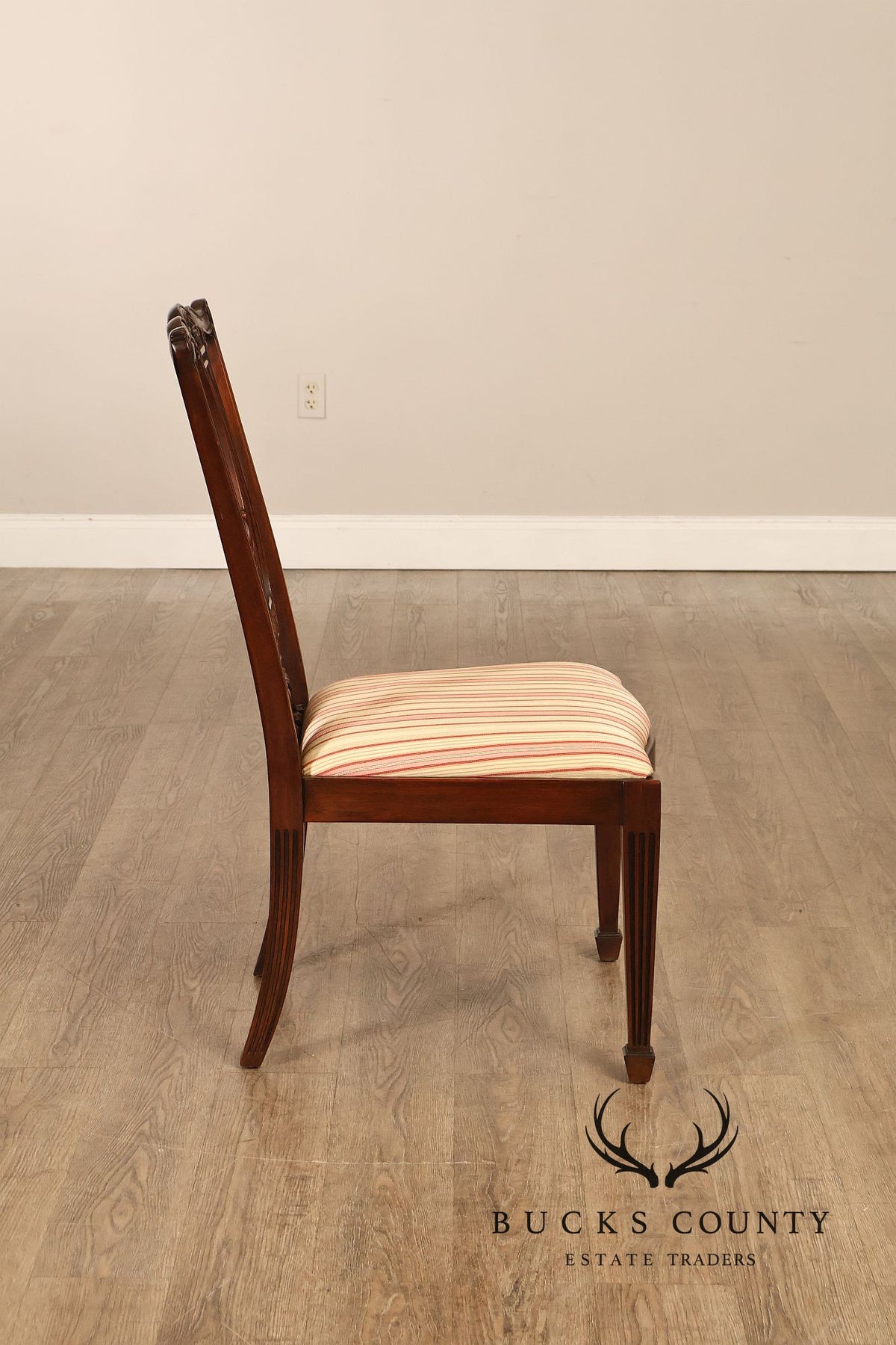 Henkel Harris Mahogany Set Of Eight Lyre Back Dining Chairs