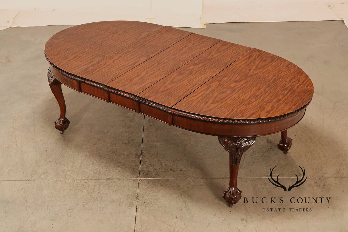 Antique Chippendale Style Mahogany Extendable Oval Dining Table
