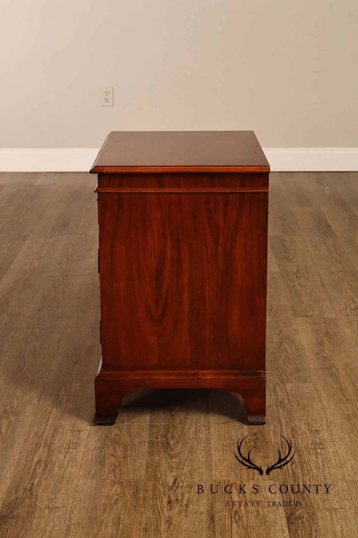Century Furniture Georgian Style Mahogany Nightstand