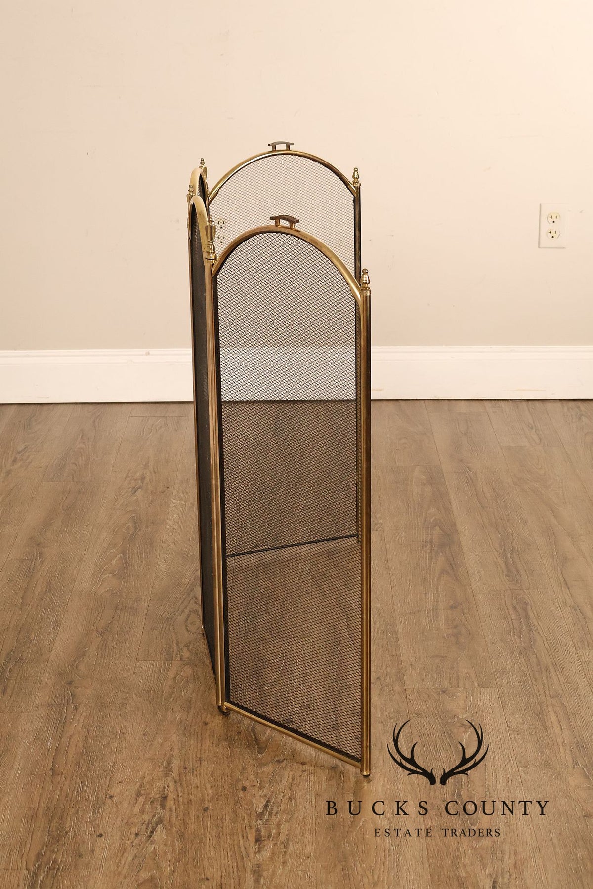 Traditional Four-Panel Arched Fireplace Screen