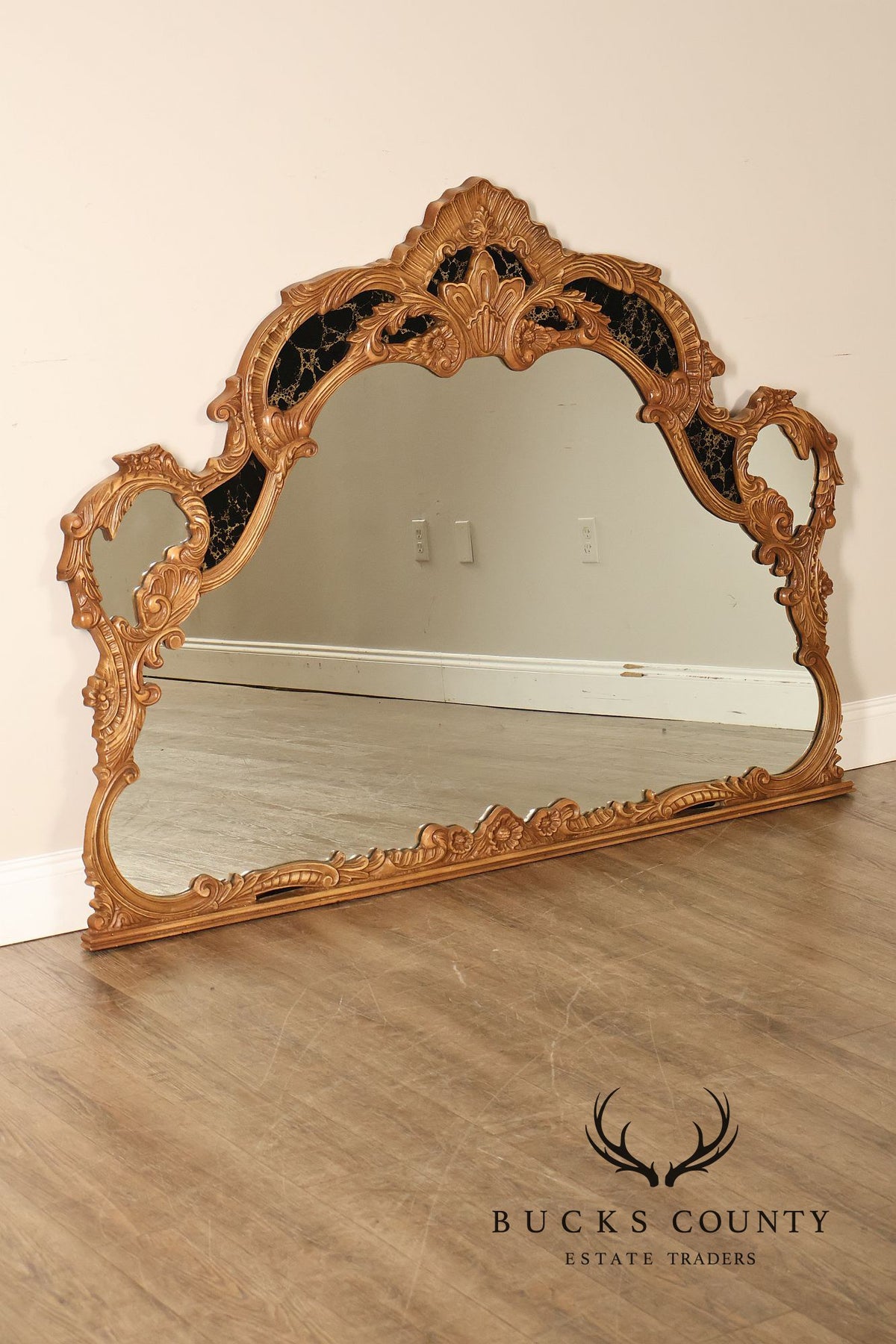 Union City Mirror & Table Co. Baroque Style Giltwood Mirror