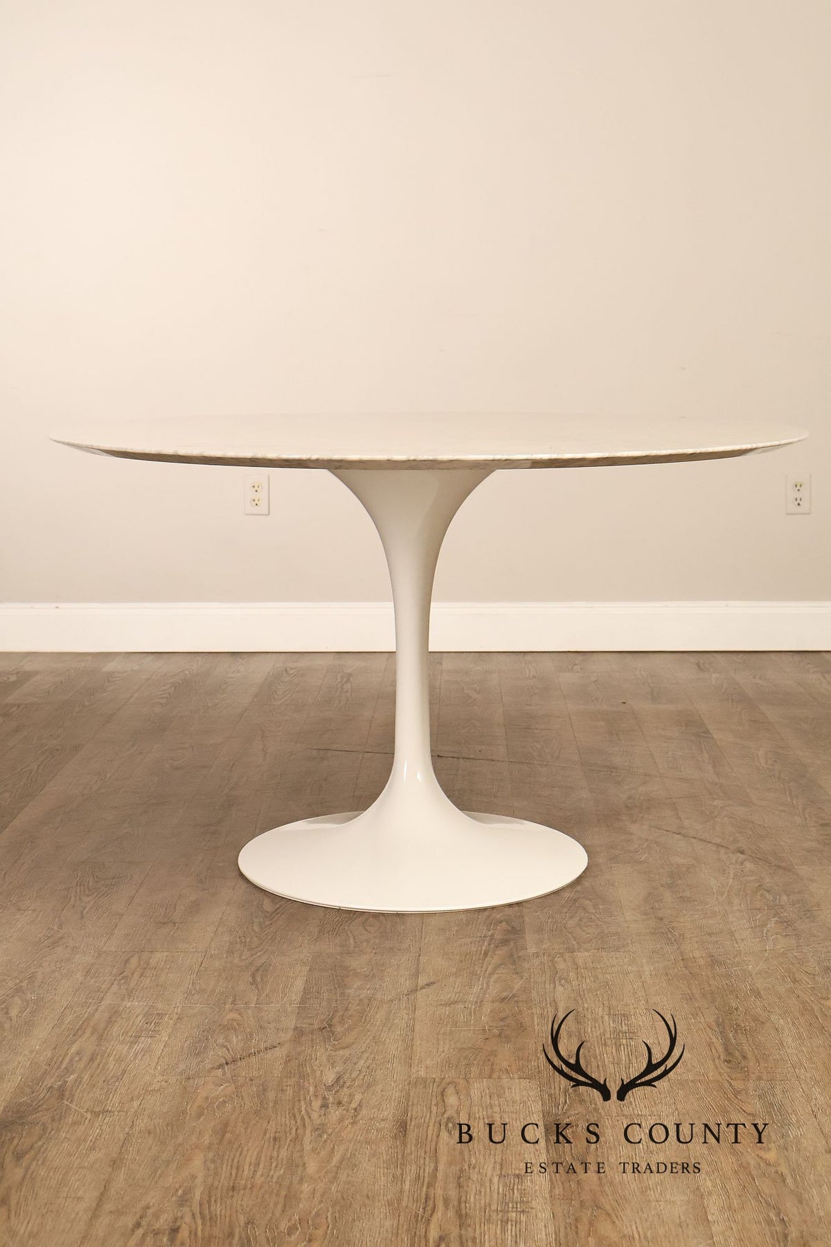 Knoll Saarinen Oval Marble Dining Table