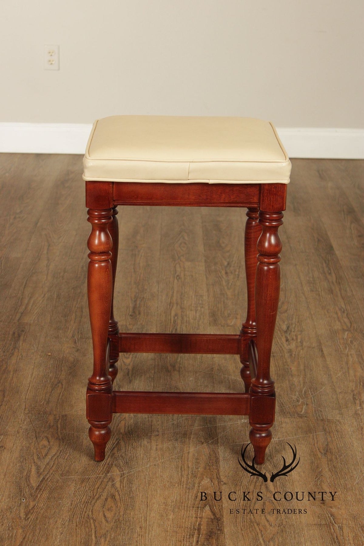 Pulaski Furniture Brass Top Lion Head Bar With Two Stools