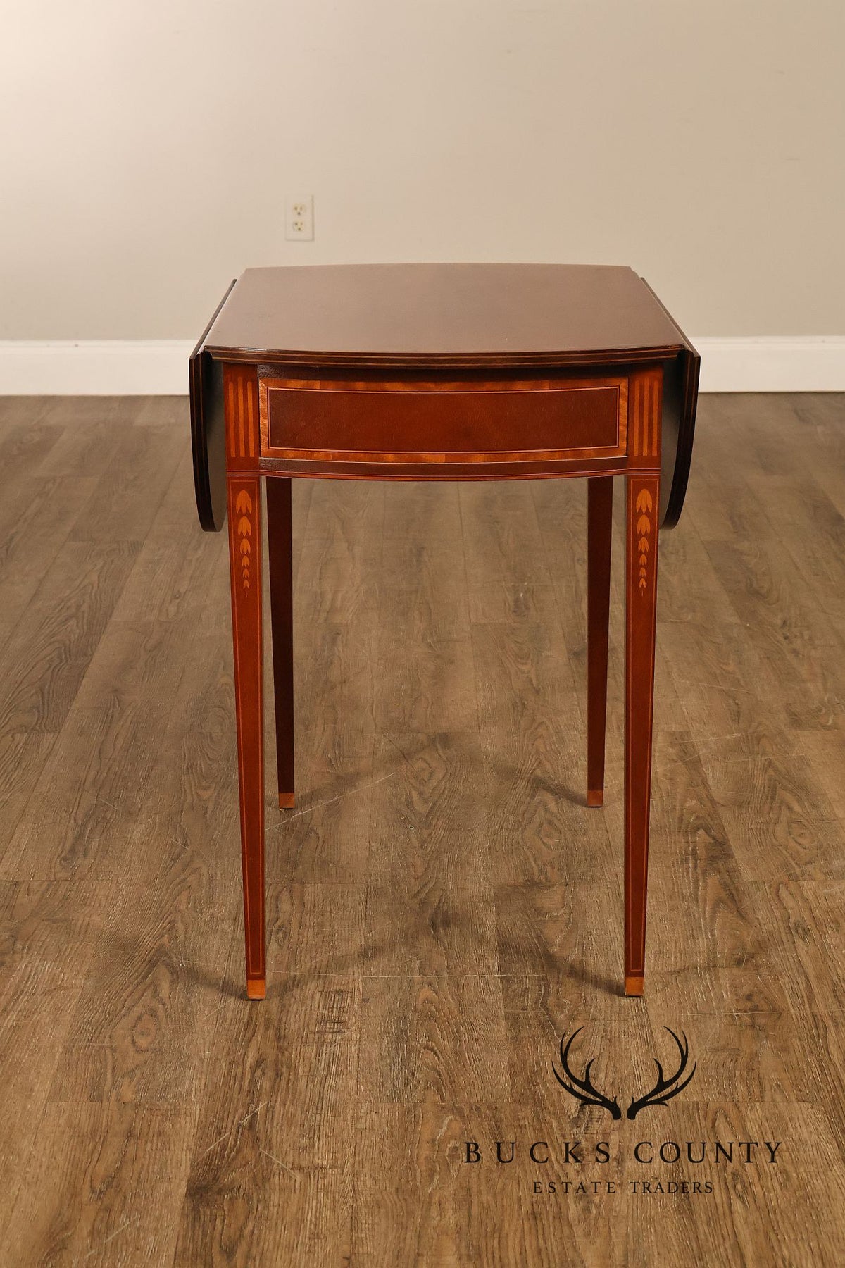 Baker Hepplewhite Style Mahogany Drop-Leaf Side Table