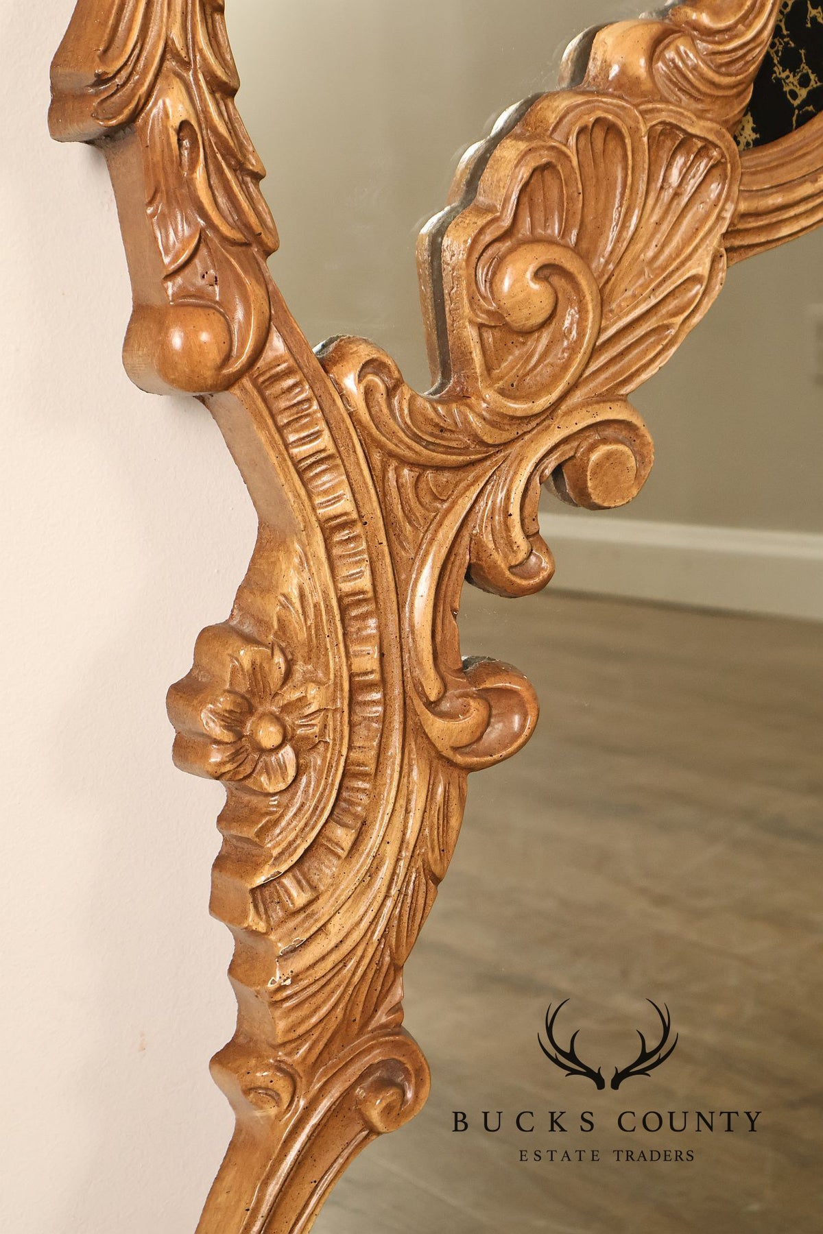 Union City Mirror & Table Co. Baroque Style Giltwood Mirror