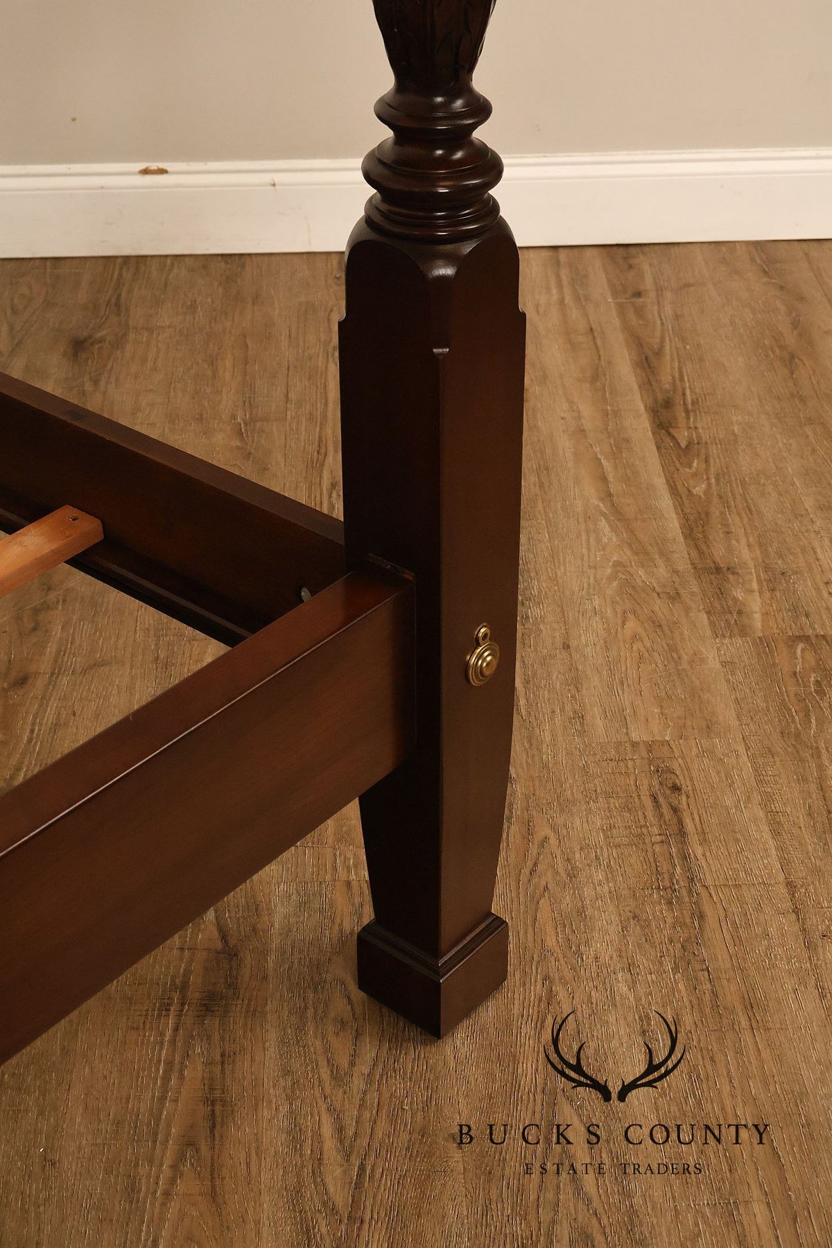 Ethan Allen 'Georgian Court' King Cherry Poster Bed