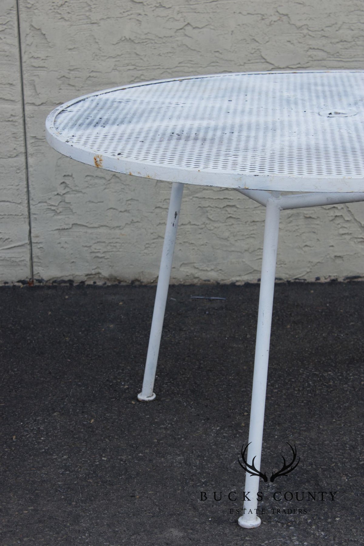 Russell Woodard Mid Century Modern 'Sculptura' Round Dining Table