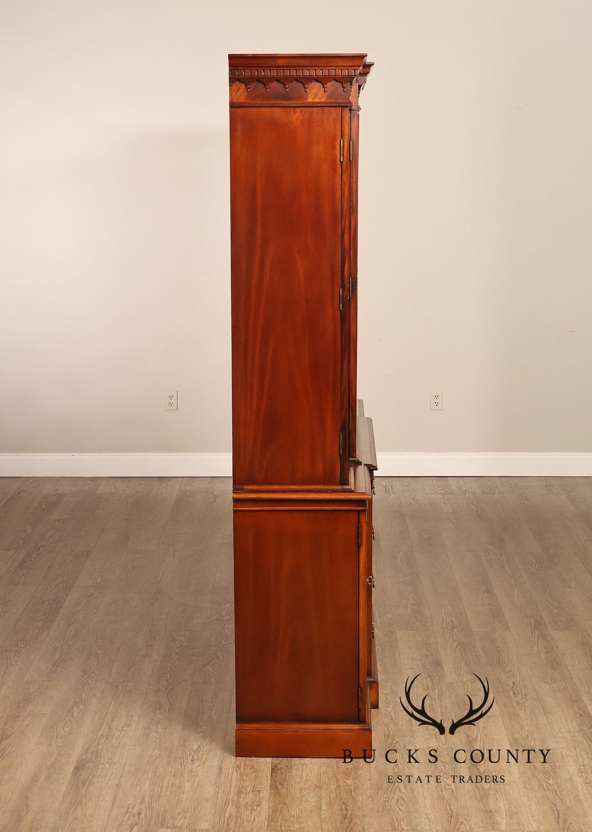 Hickory Chair Banded Mahogany Breakfront China Cabinet