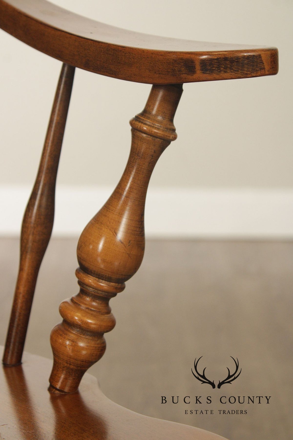 Ethan Allen Colonial Maple Windsor Style Swivel Armchair