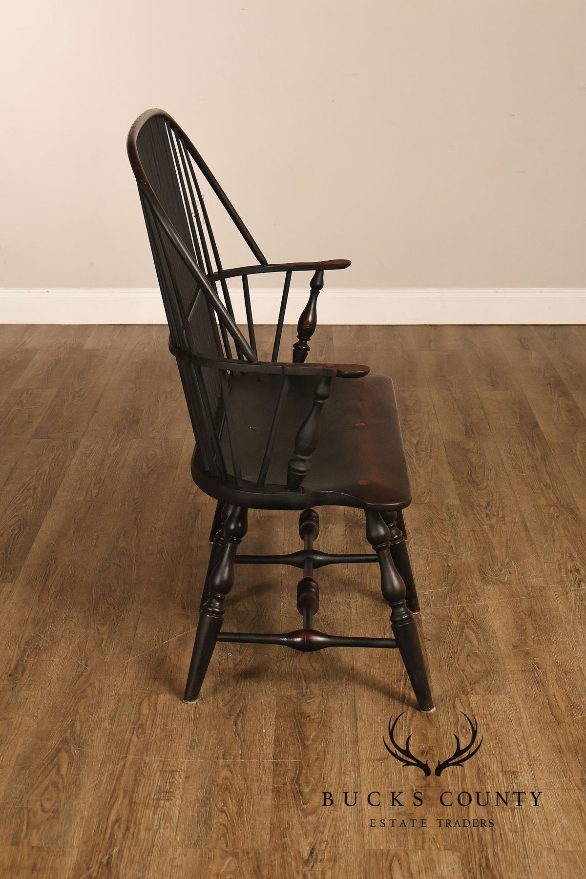 Custom Quality Black Painted Windsor Settee