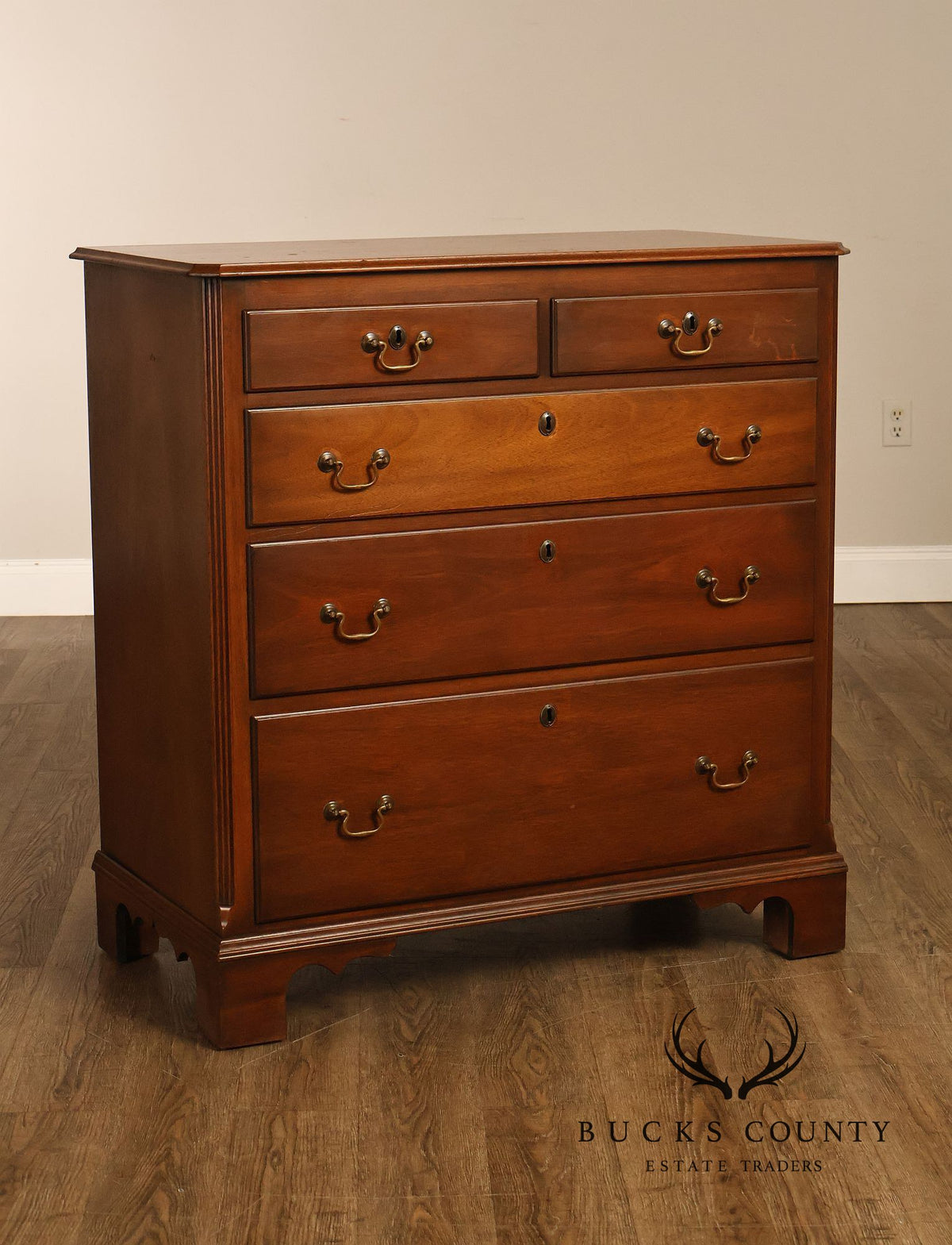 Kittinger Colonial Williamsburg Mahogany Chest Of Drawers