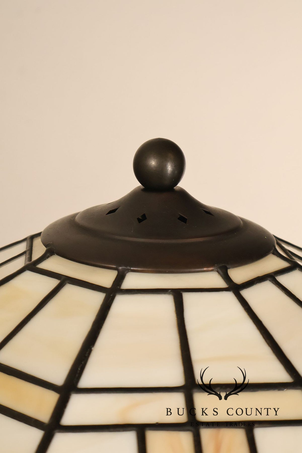 Stickley Mission Collection Table Lamp With Leaded Glass Shade