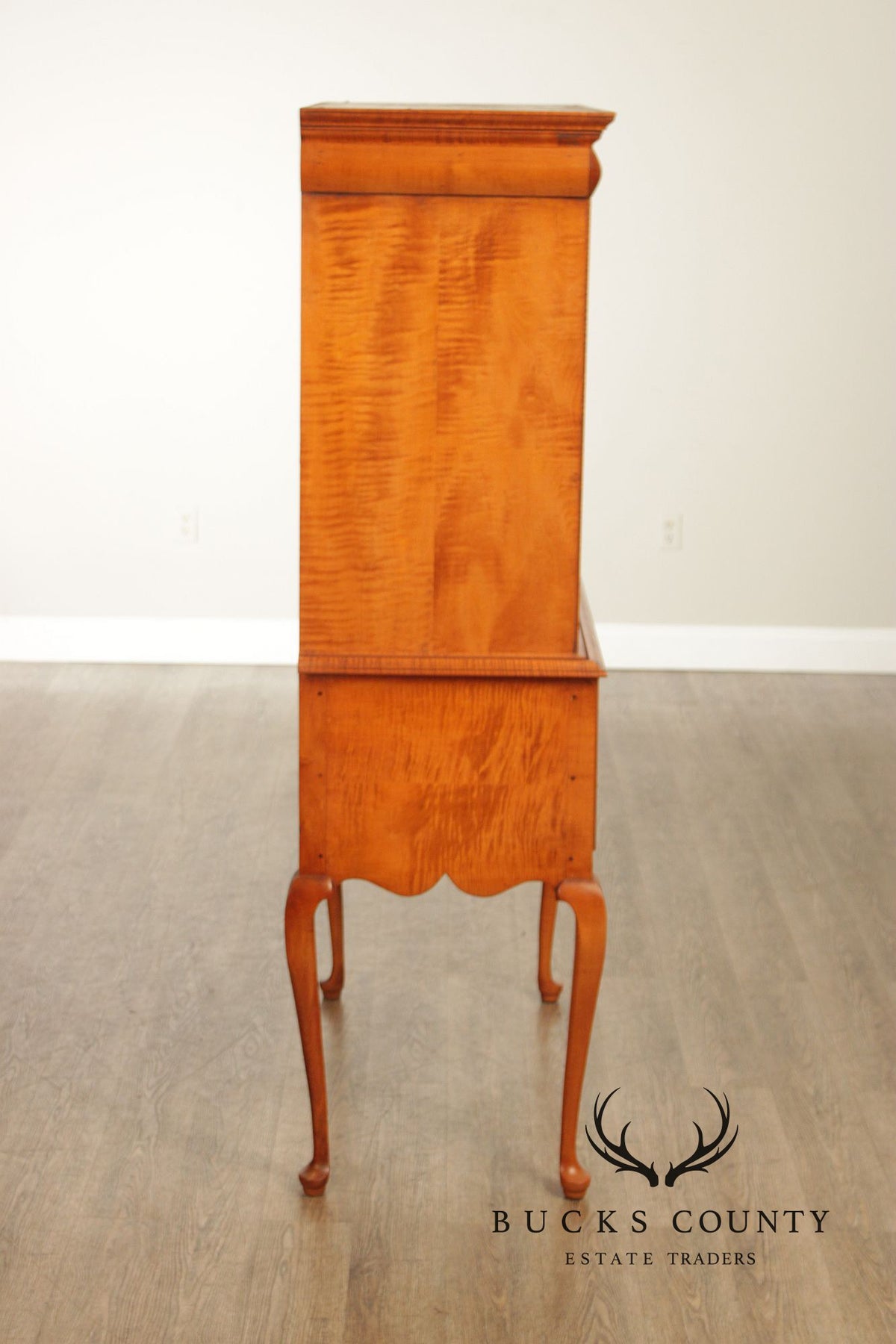 Simms & Thayer Queen Anne Style Tiger Maple Highboy