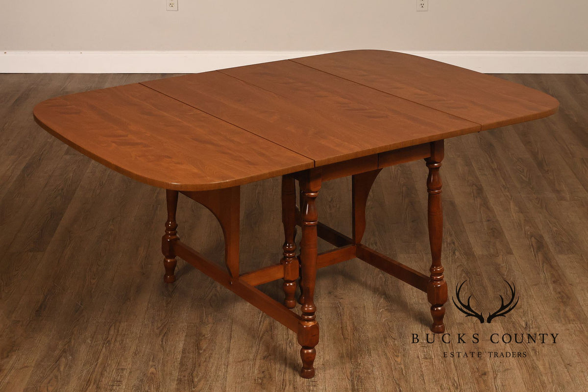 Traditional Maple Expandable Drop Leaf Gateleg Dining Table