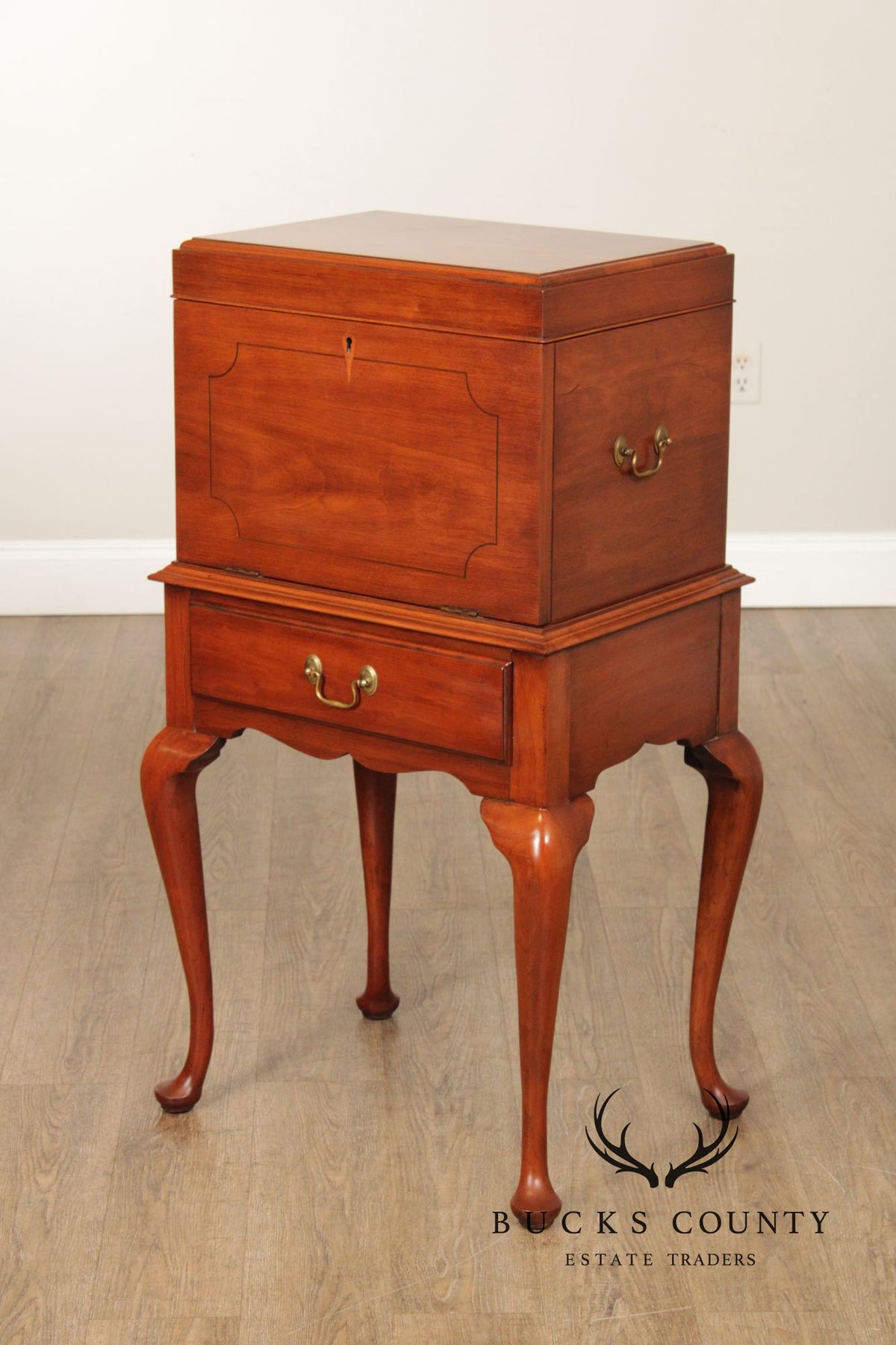 Henkel Harris Cherry  Queen Anne Cellarette