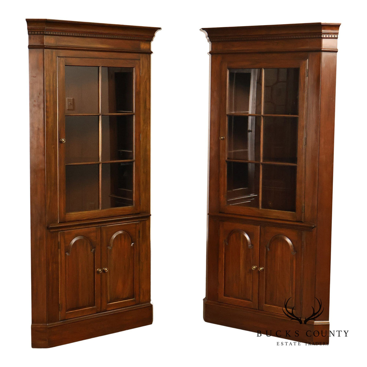 Pennsylvania House Georgian Pair of Lighted Corner Display Cabinets