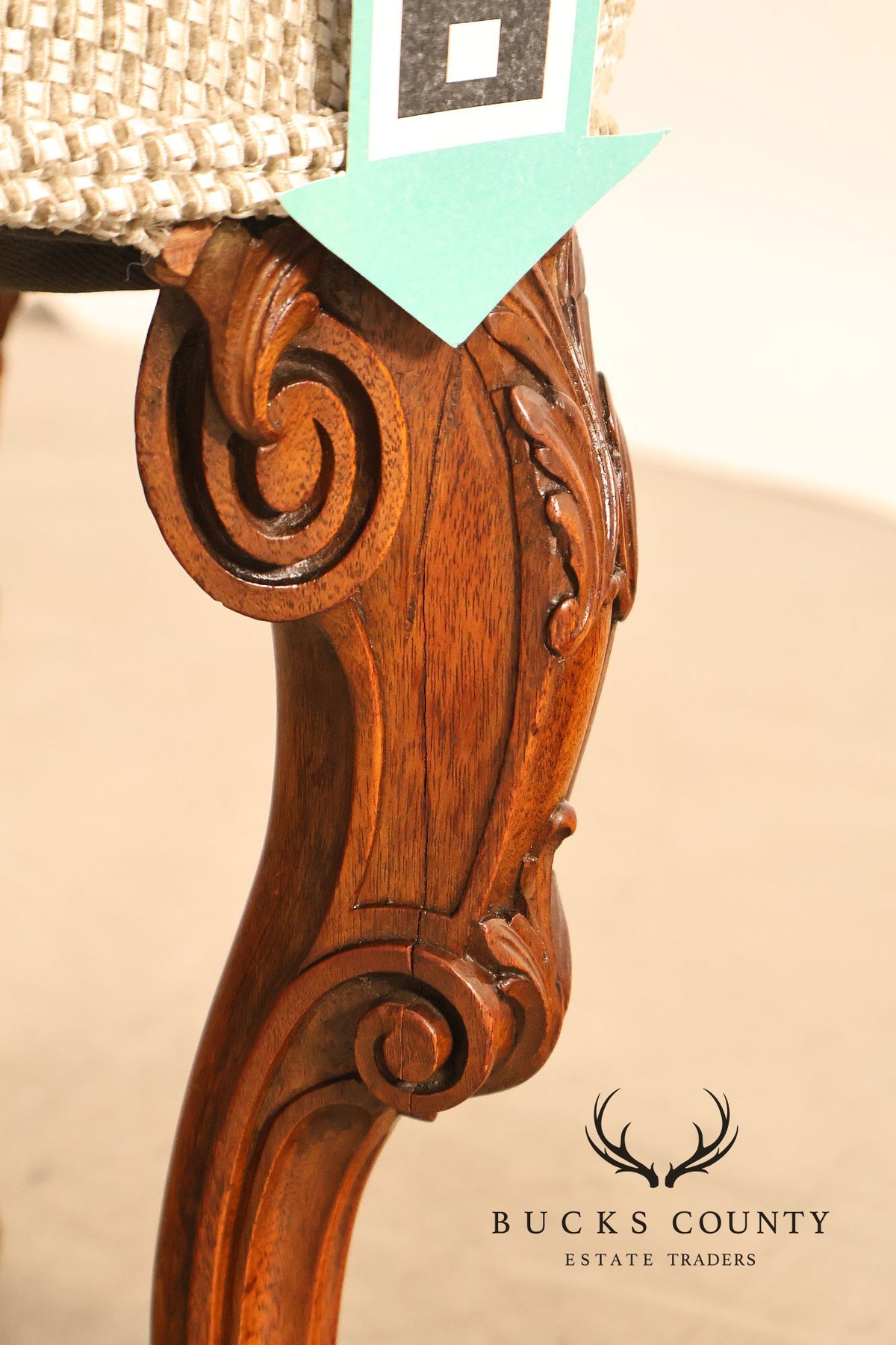 Italian Provincial Style Carved Bench