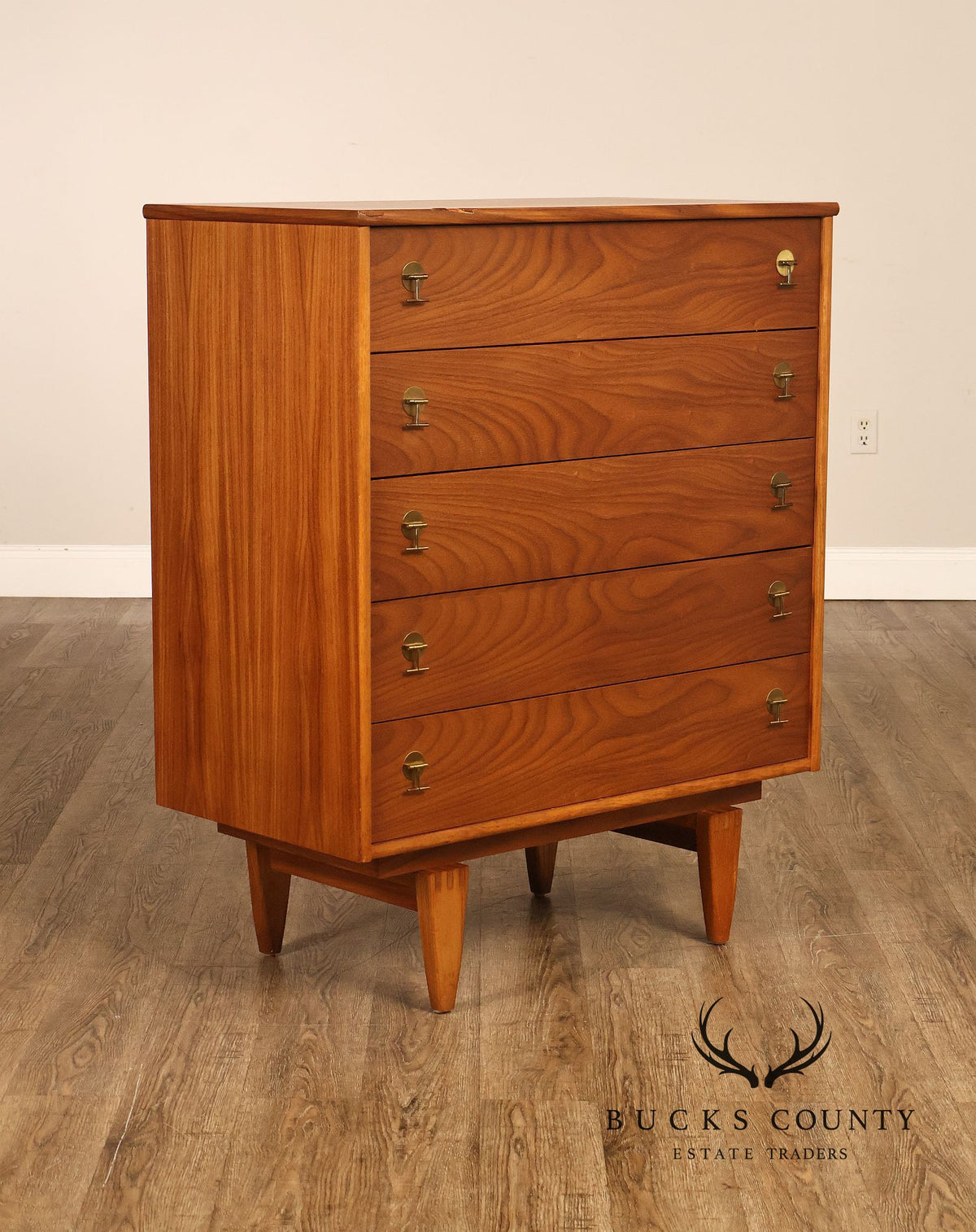 Stanley Furniture Mid Century Modern Chest of Drawers