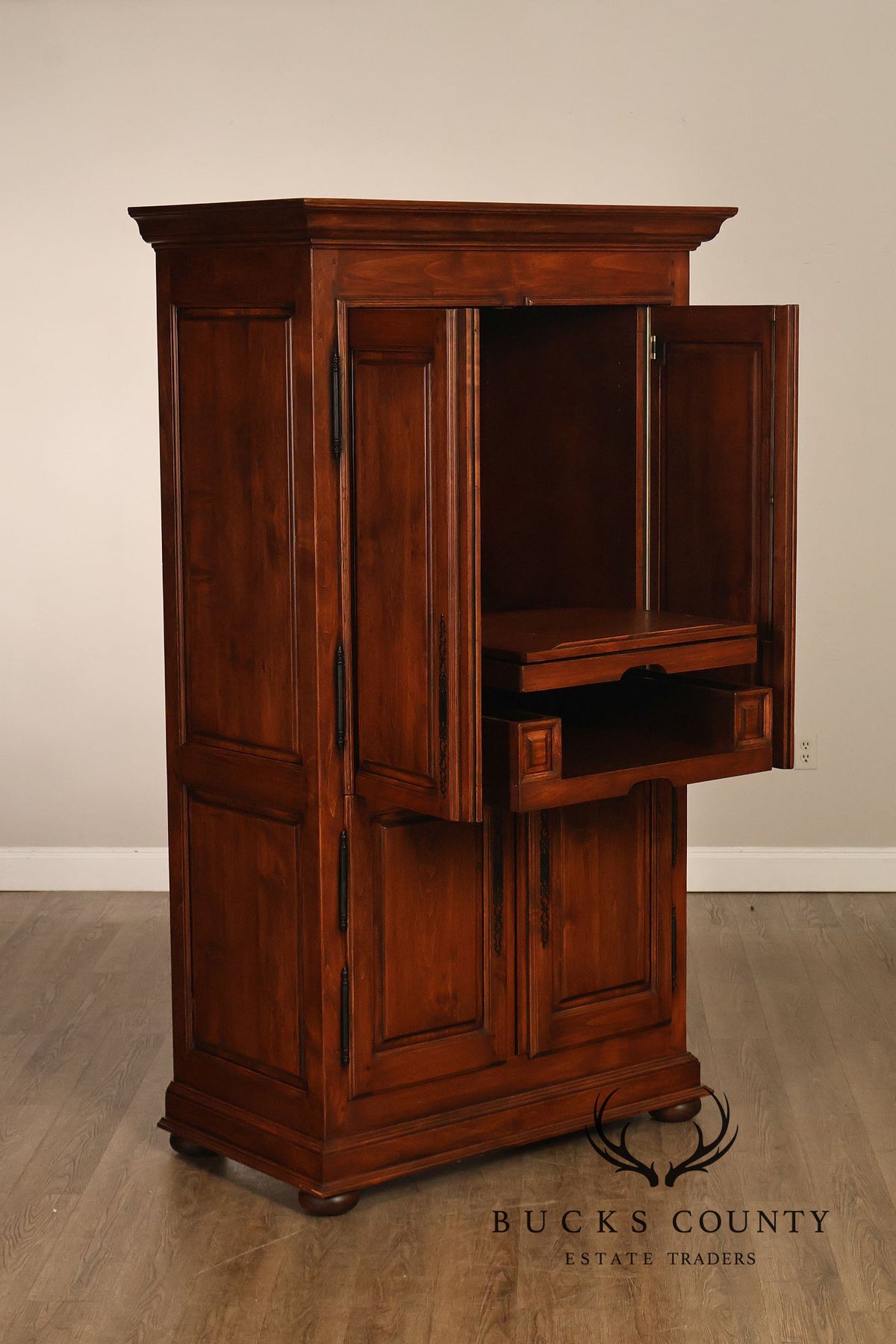 Traditional Entertainment Armoire Media Cabinet