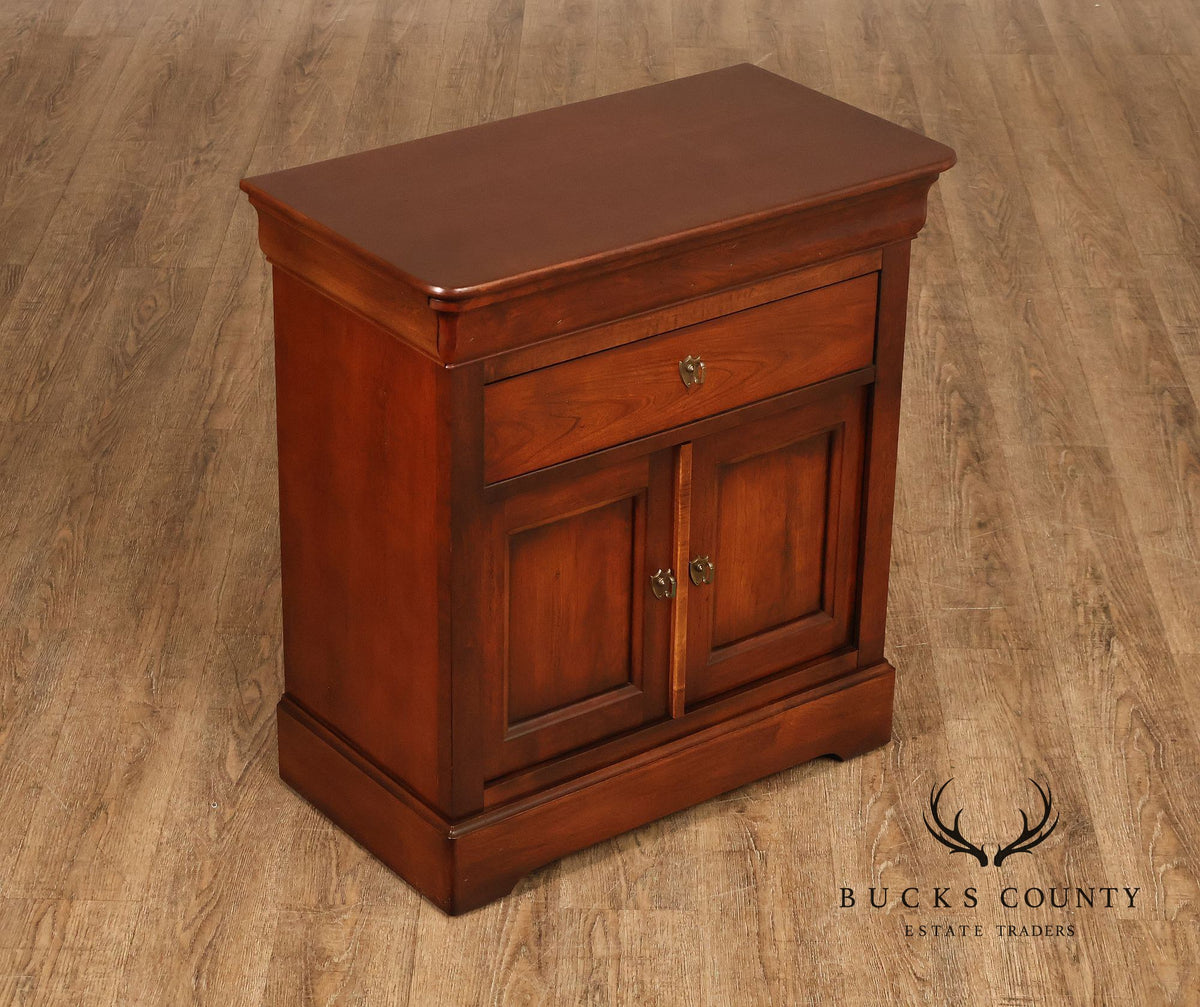 National Mt. Airy Louis Philippe Style Cherry Pair Of Nightstands With Drawer And Cabinet