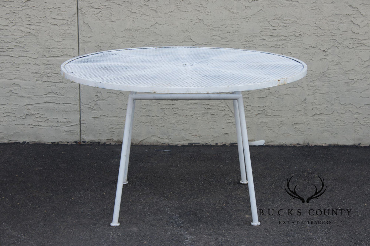 Russell Woodard Mid Century Modern 'Sculptura' Round Dining Table