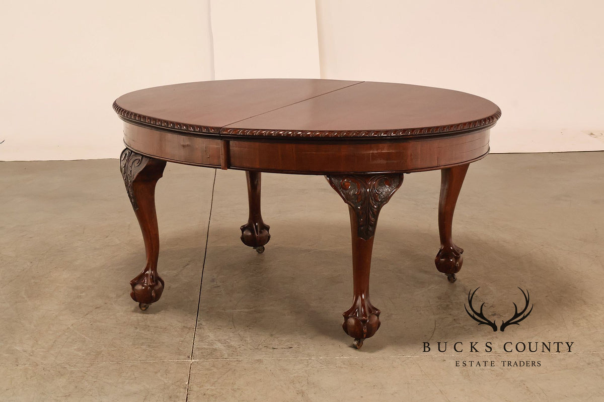 Antique Chippendale Style Mahogany Extendable Oval Dining Table
