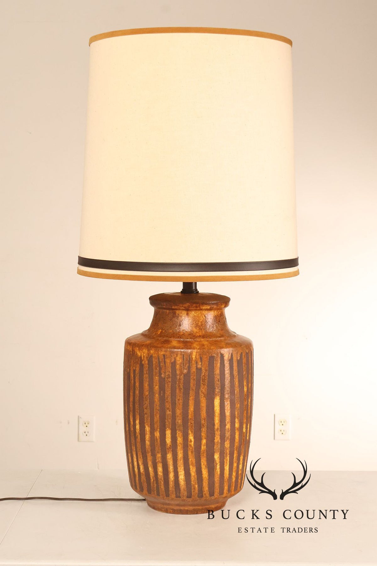 Mid Century Modern Glazed Ceramic Table Lamp