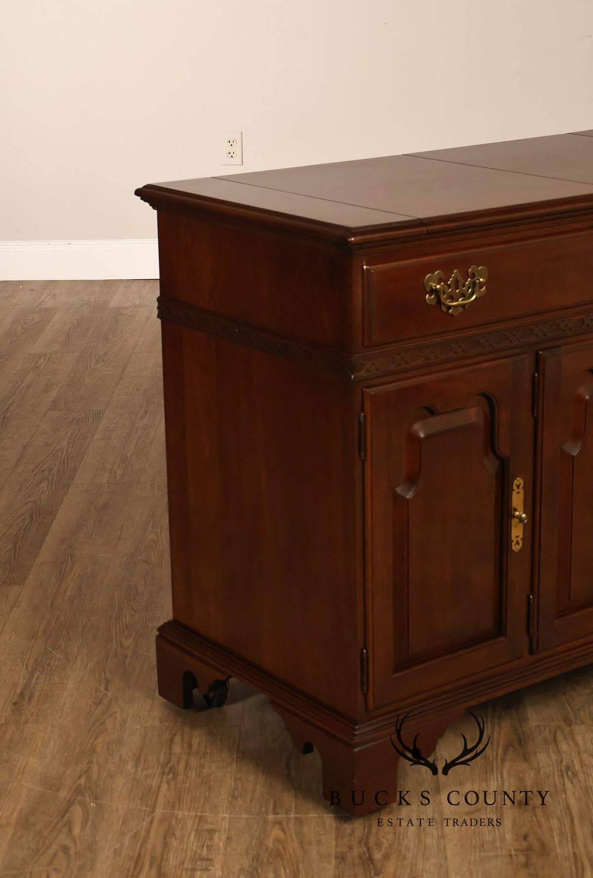 Ethan Allen Georgian Style Cherry Flip Top Server