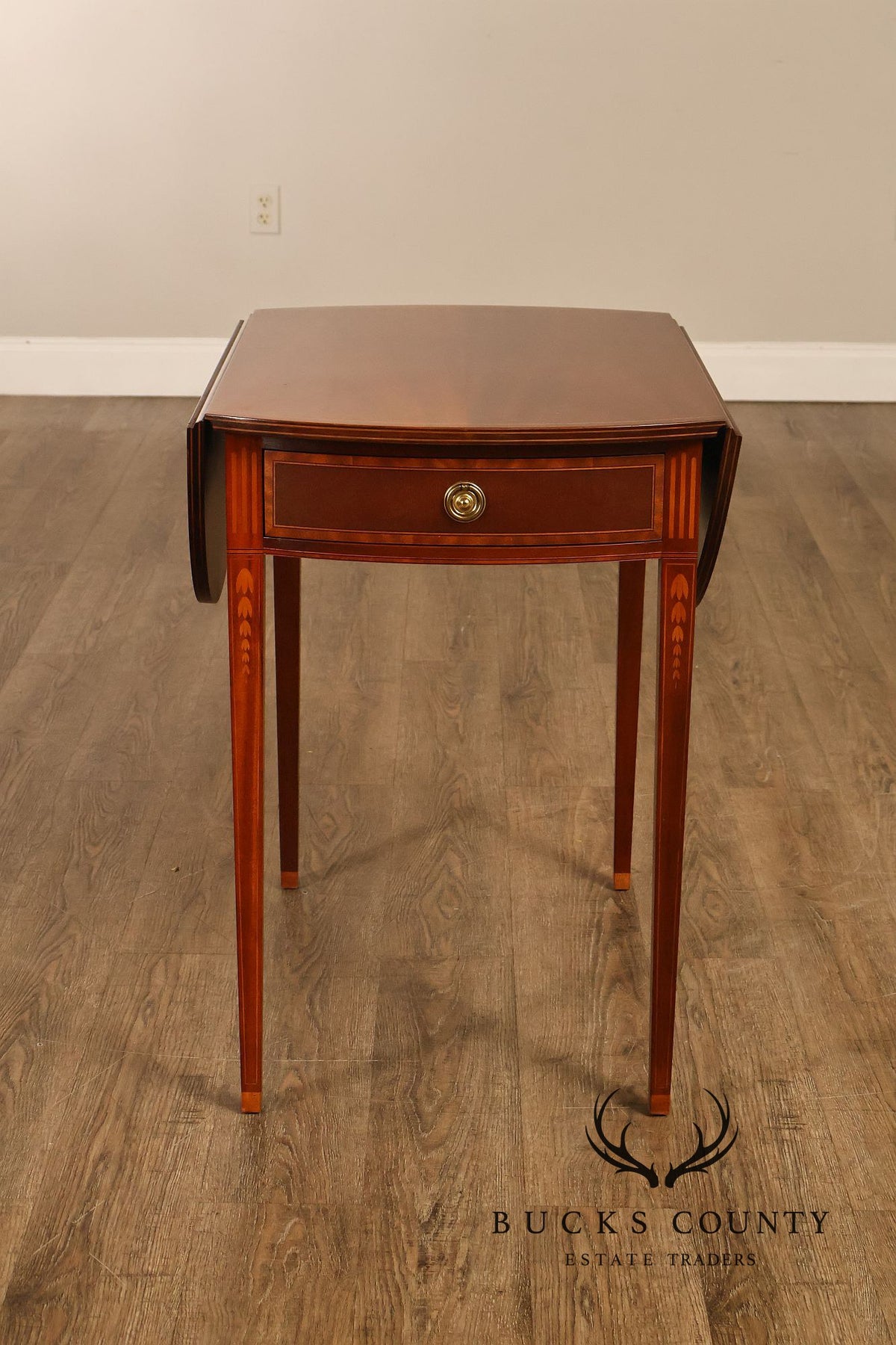 Baker Hepplewhite Style Mahogany Drop-Leaf Side Table