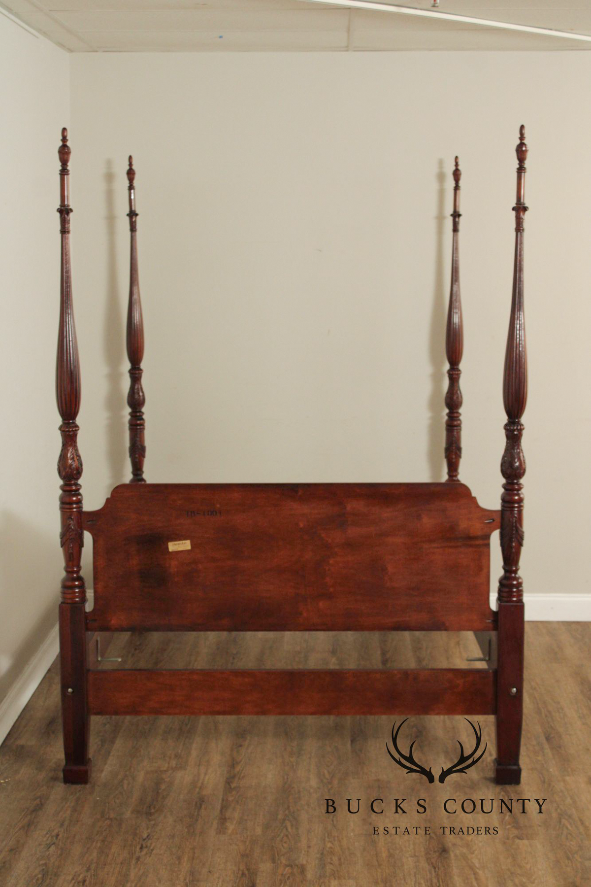 Henredon Georgian Chippendale Style Mahogany Traditional Queen Poster Bed
