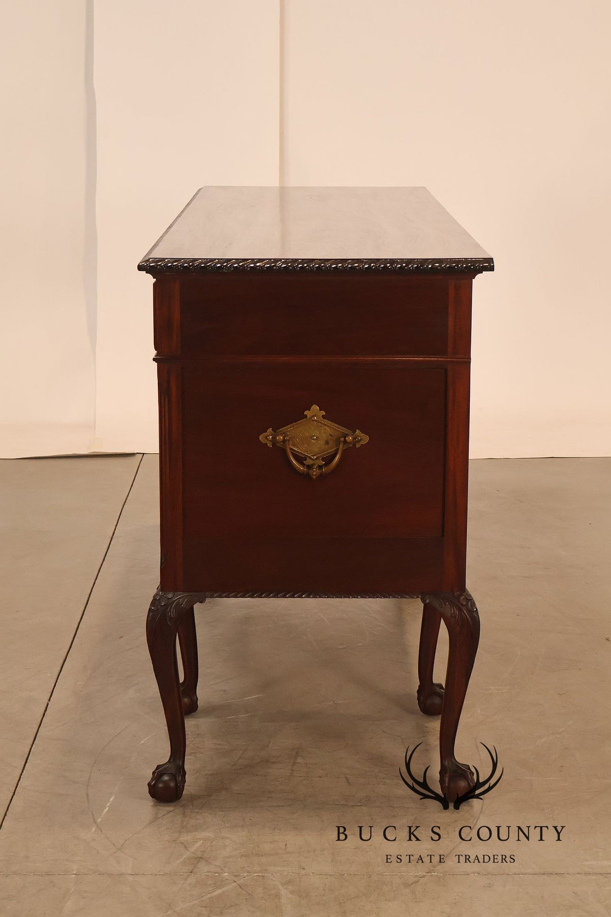 Vintage Chippendale Style Mahogany Sideboard Buffet