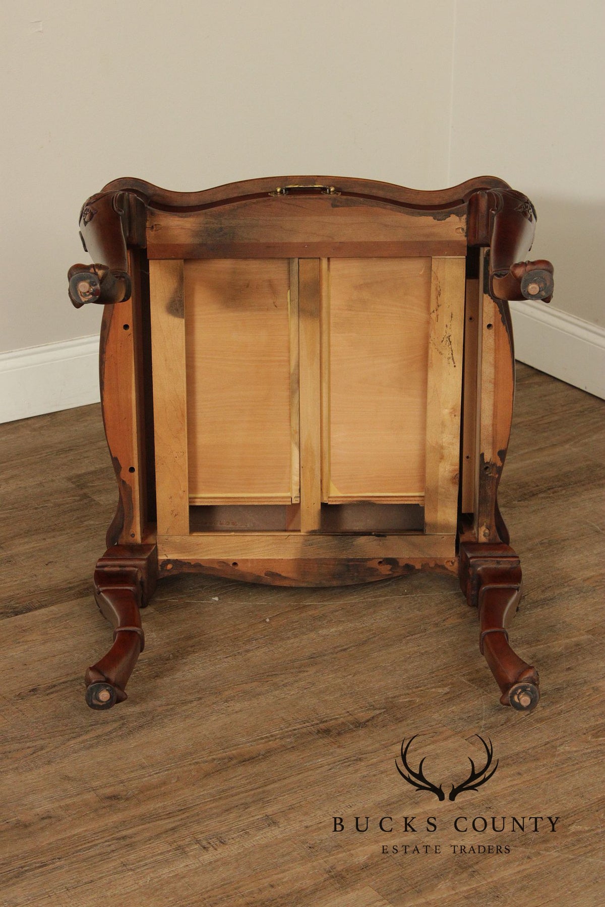 Century Georgian Style Furniture Pair Of End Tables