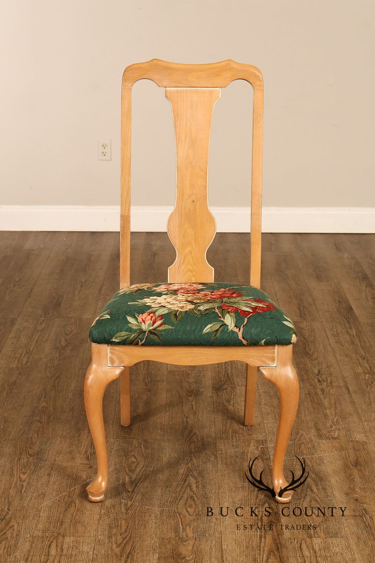 Vintage Hespeler Furniture Dining Table With Two Leaves And Six Dining Chairs