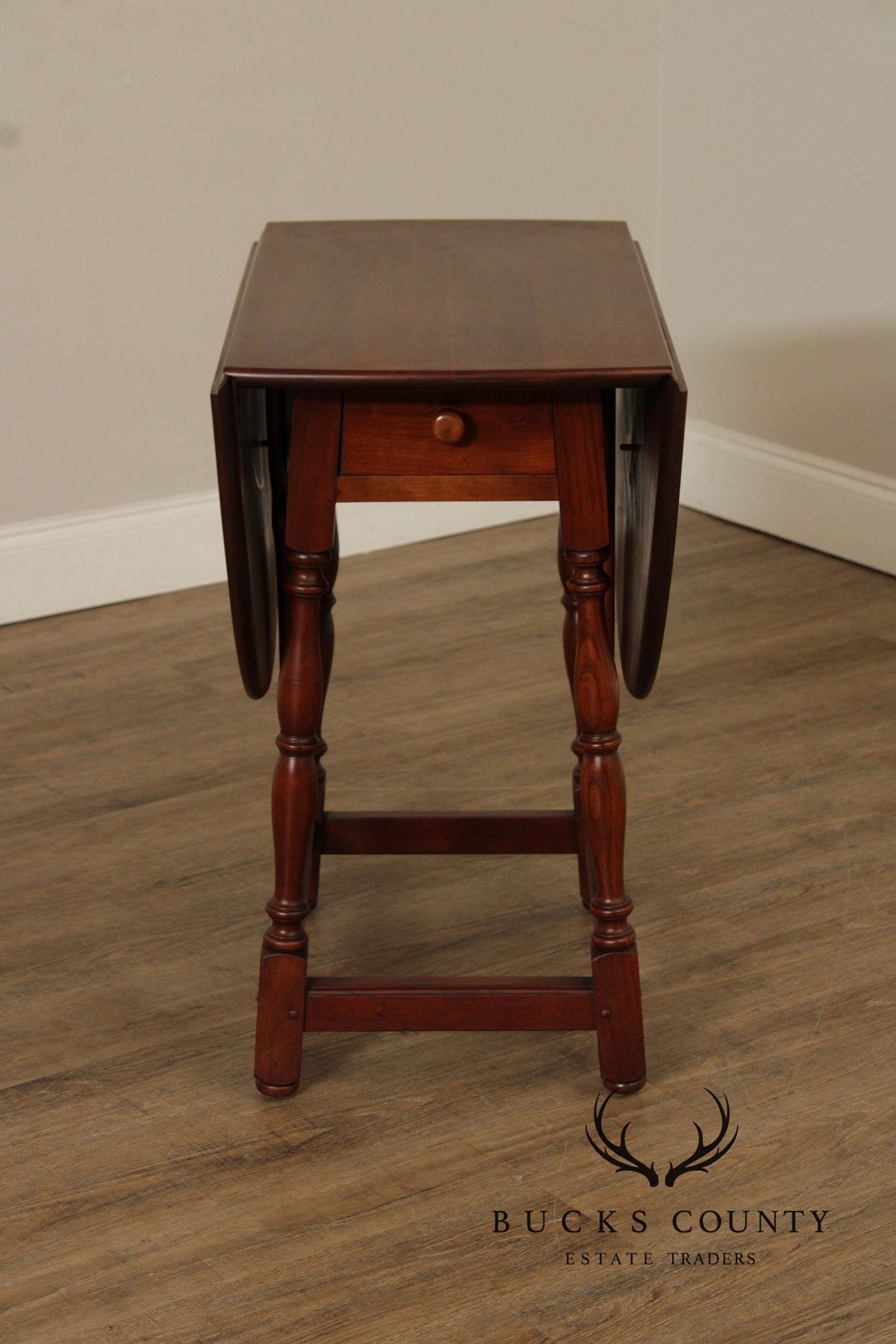 Stickley Cherry Valley Oval Top Drop Leaf Occasional Table